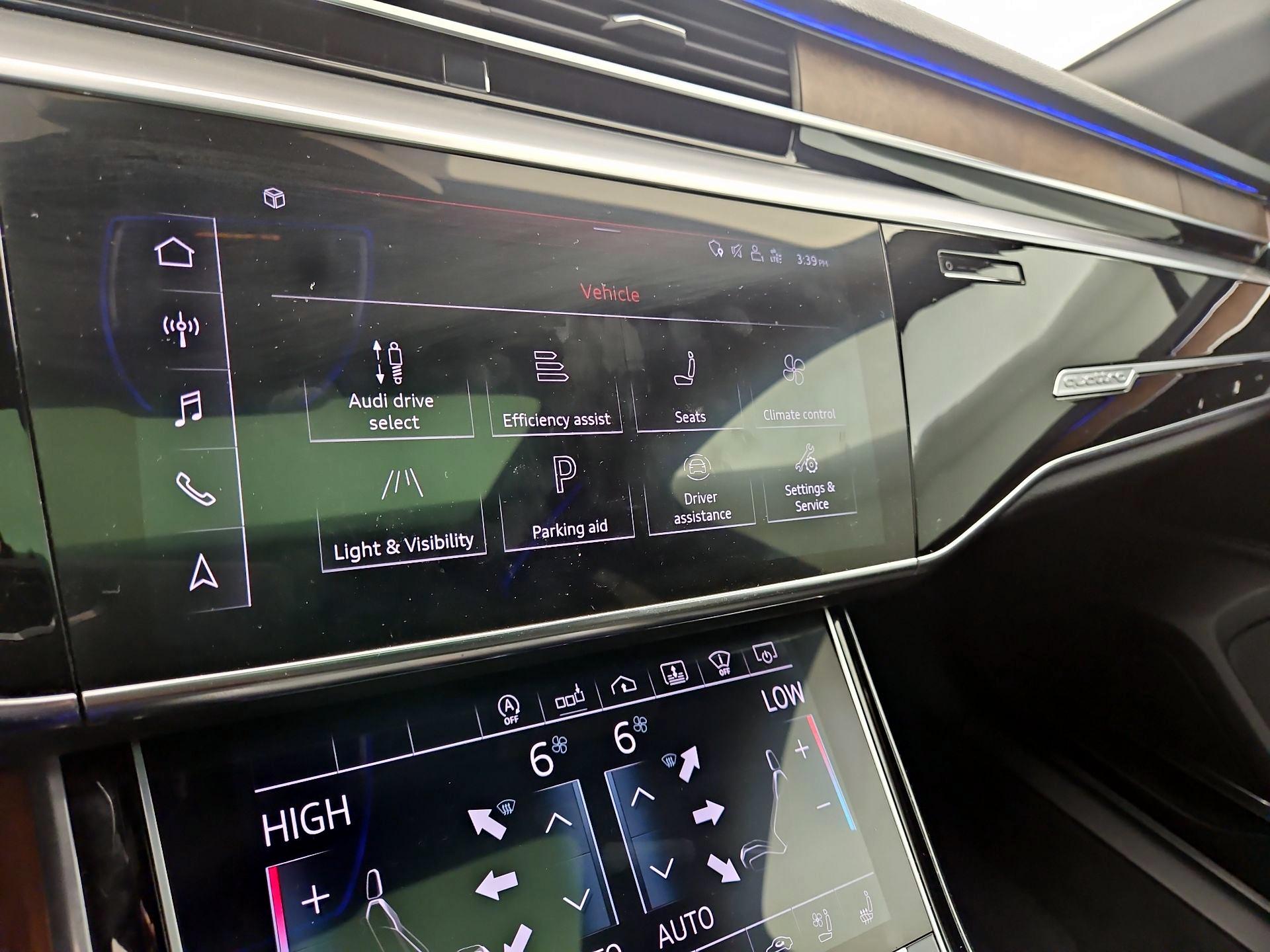 Thumbnail: 2020 Audi A8 - 16