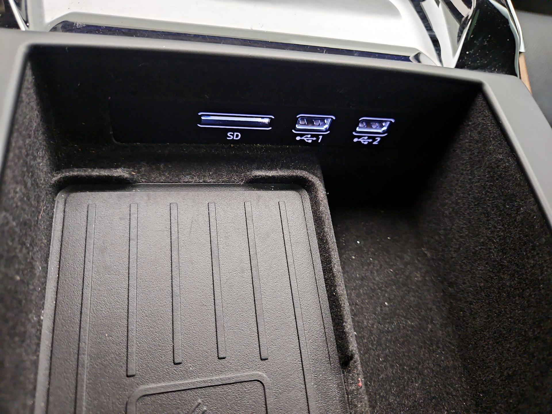 Thumbnail: 2020 Audi A8 - 19