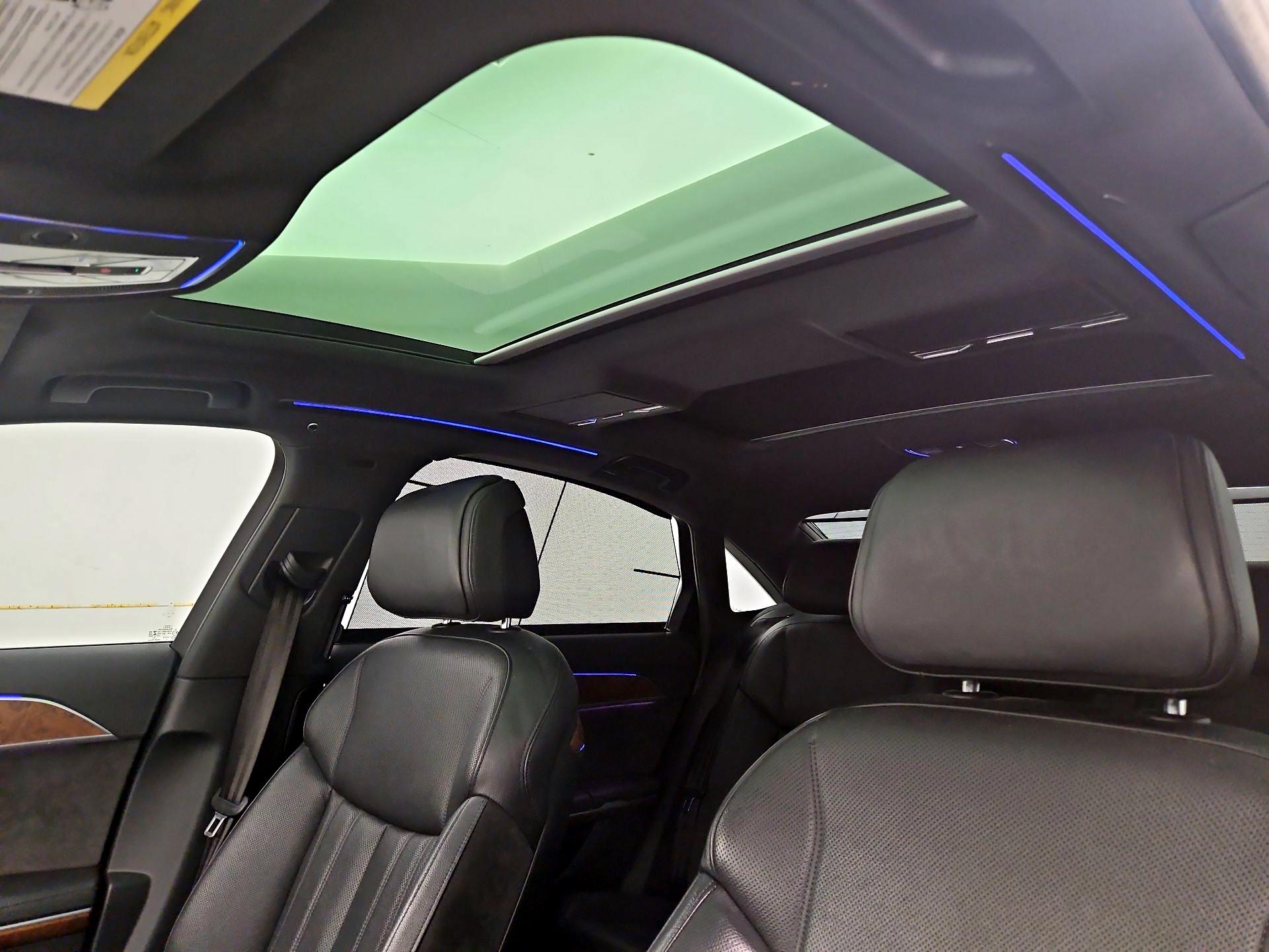 Thumbnail: 2020 Audi A8 - 20