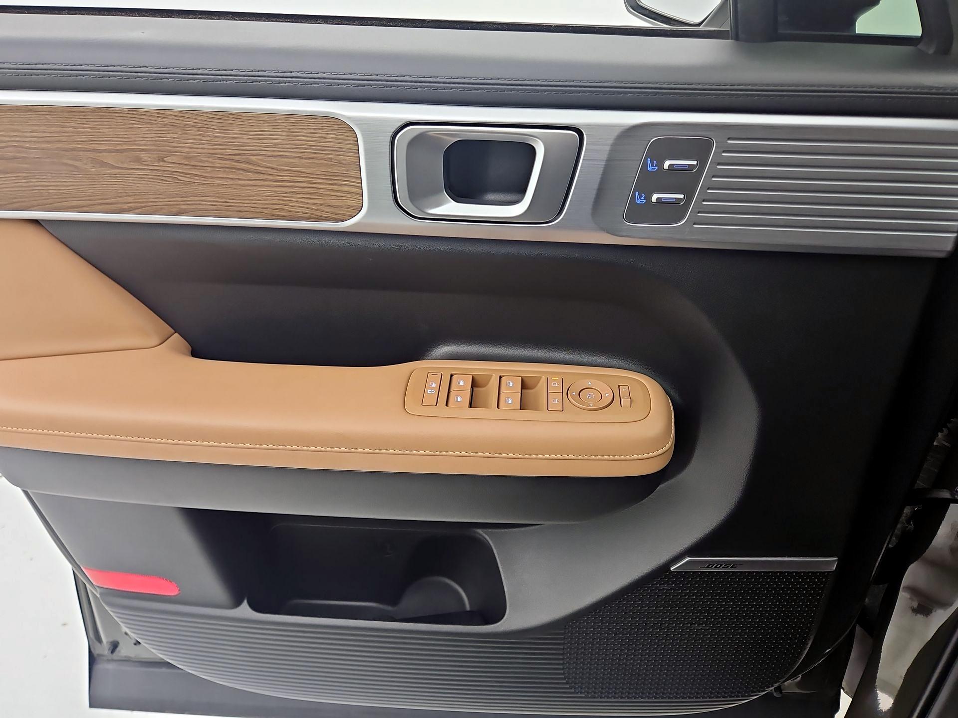 Thumbnail: 2024 Hyundai Santa Fe - 12