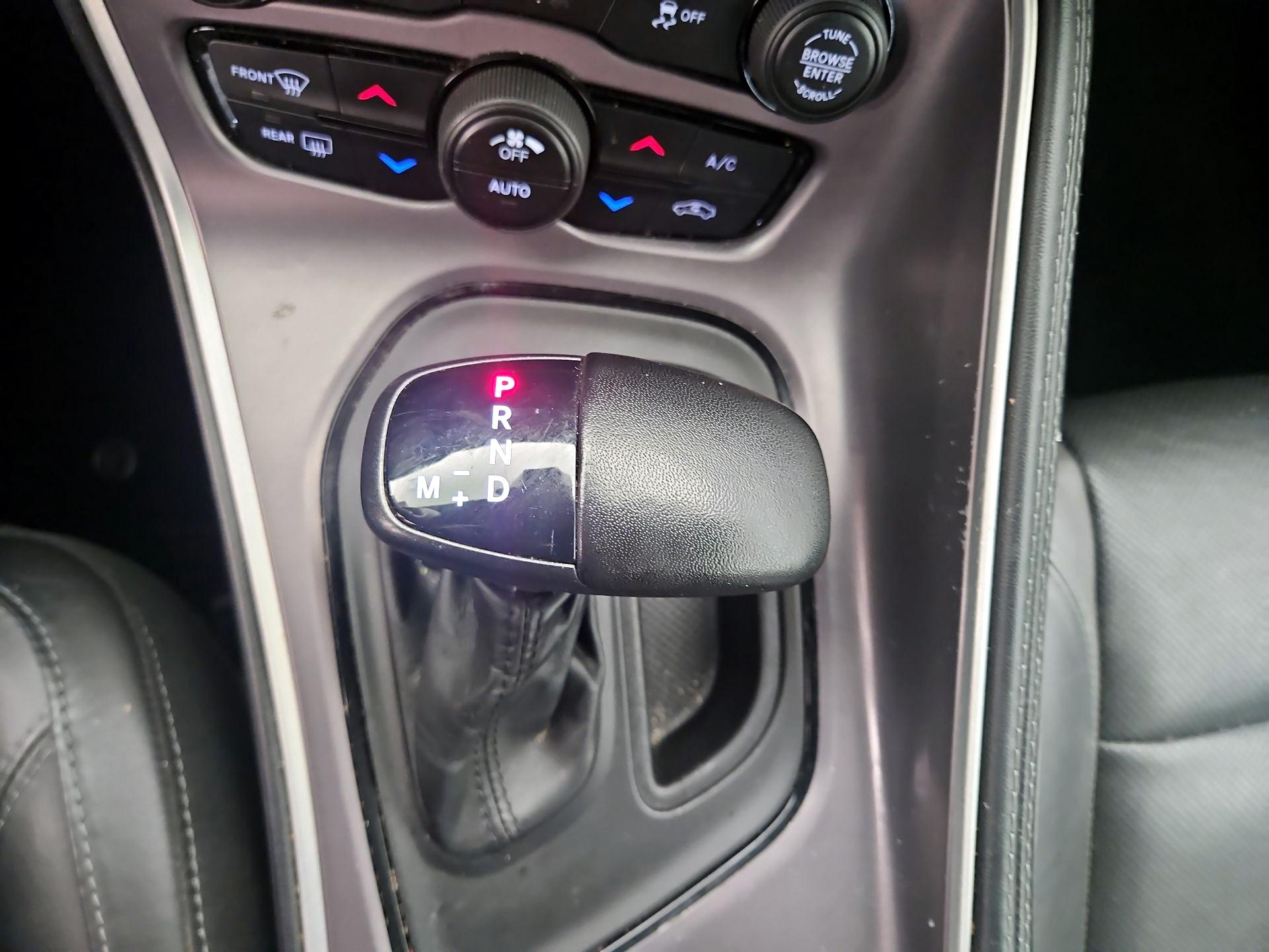 Thumbnail: 2022 Dodge Challenger - 17