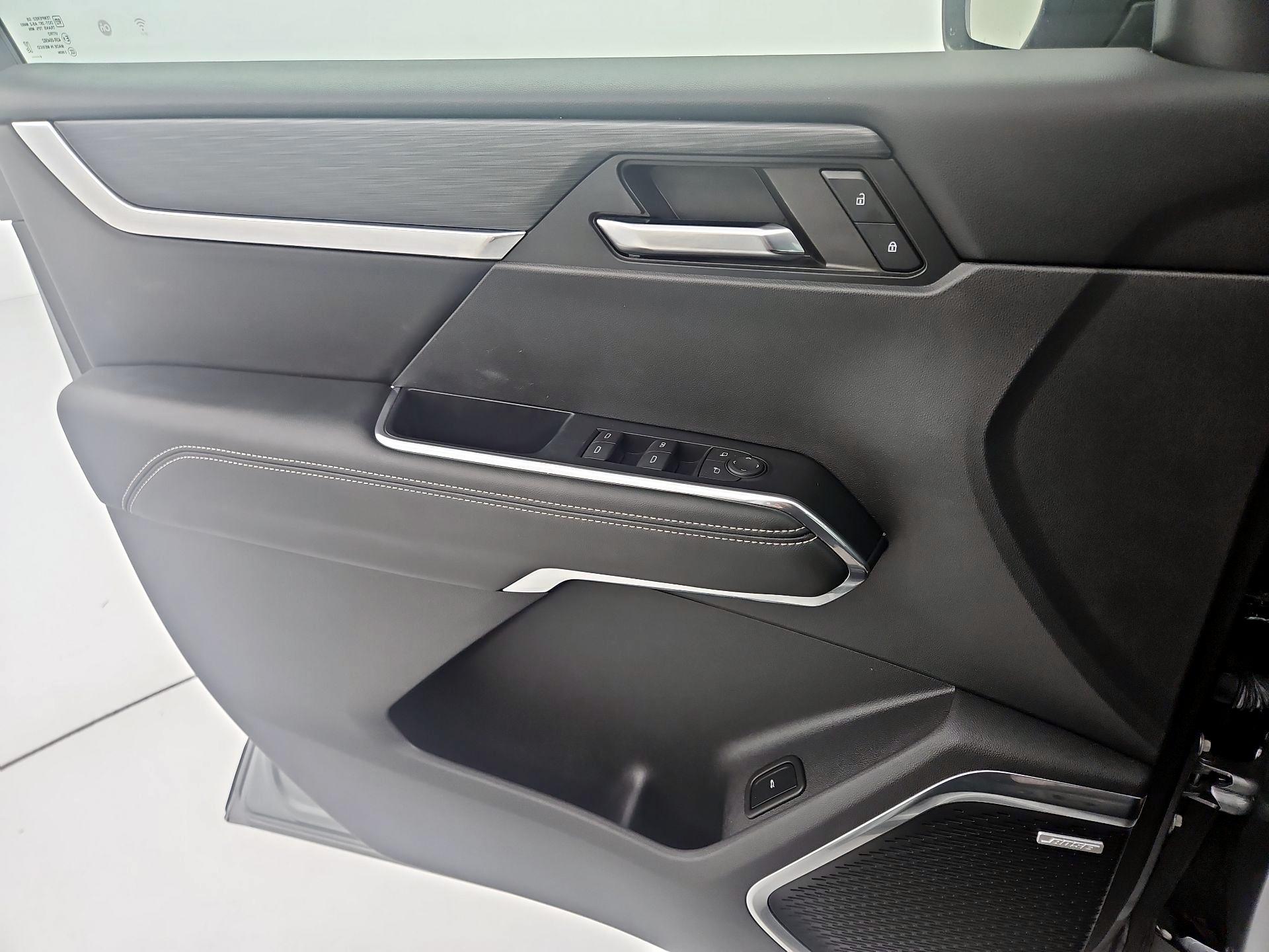 Thumbnail: 2024 GMC Acadia - 12