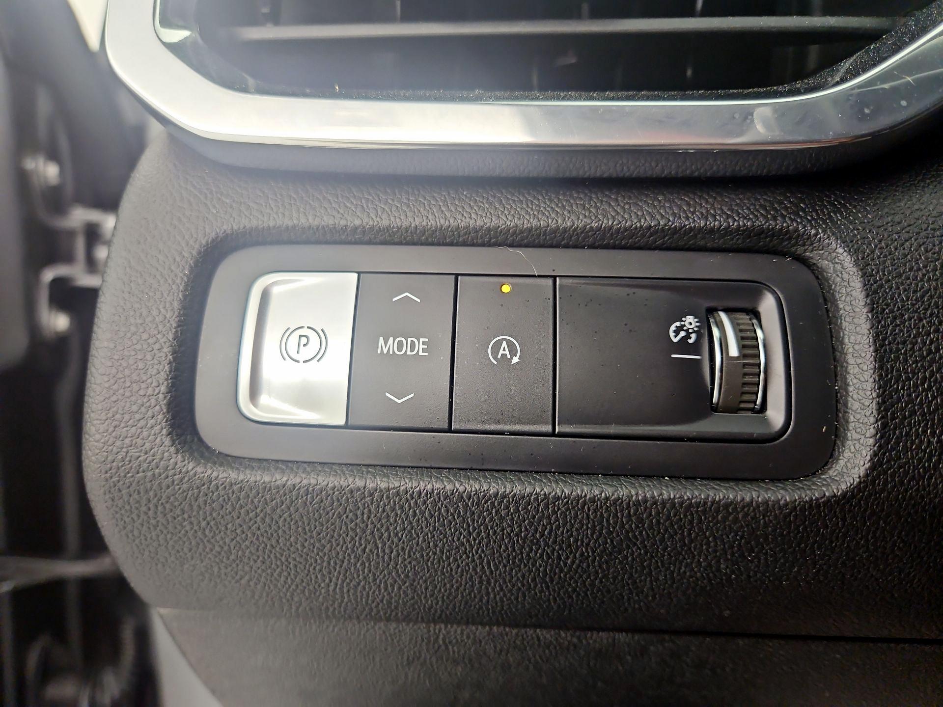 Thumbnail: 2024 GMC Acadia - 13