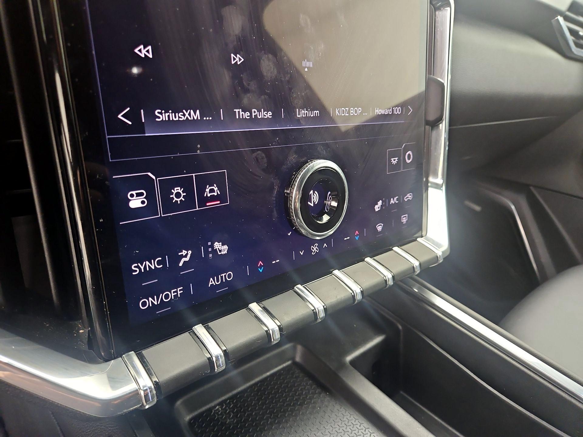 Thumbnail: 2024 GMC Acadia - 16