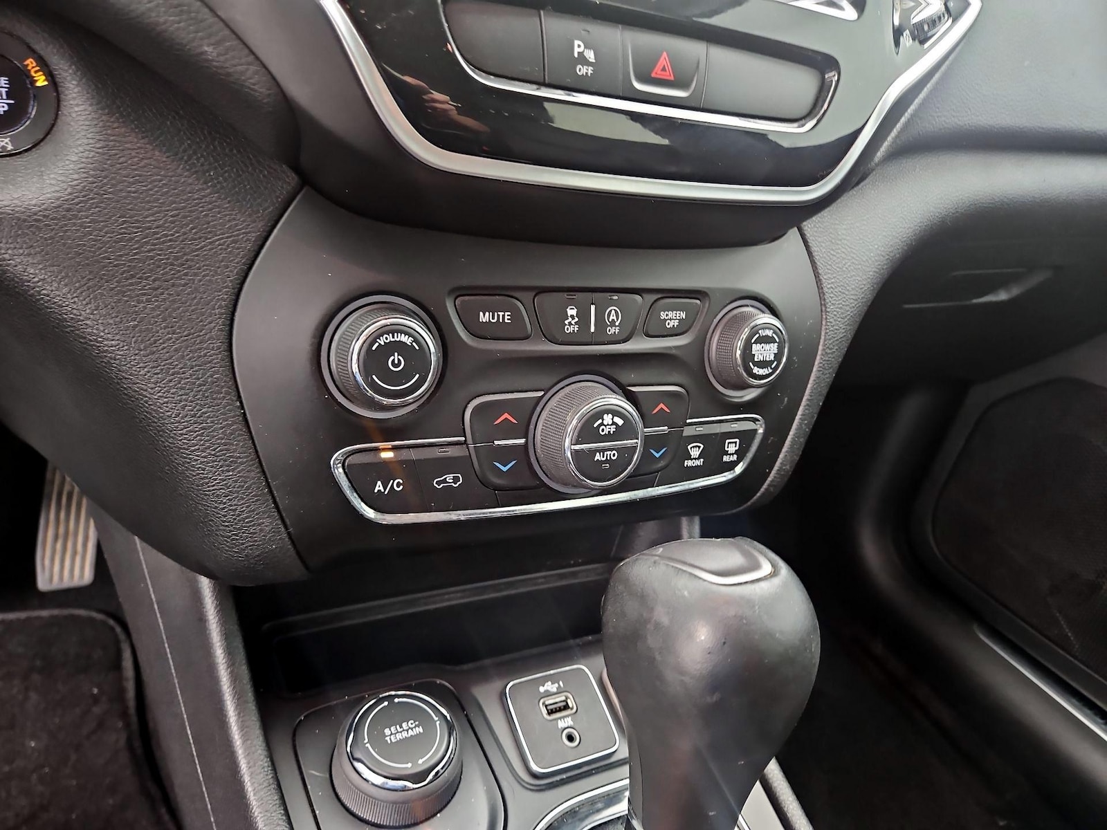 2020 Jeep Cherokee Limited - Photo 17