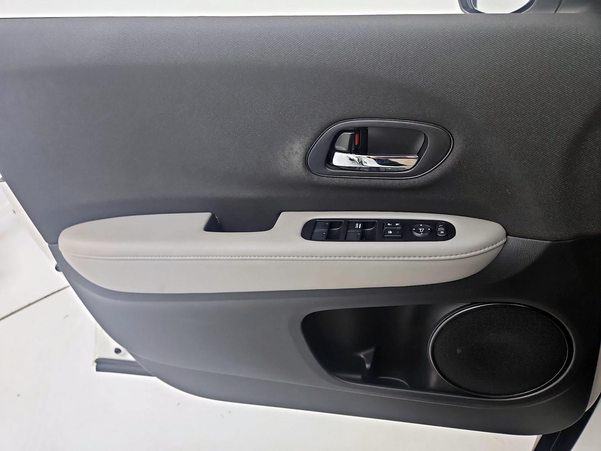 Thumbnail: 2020 Honda HR-V - 12