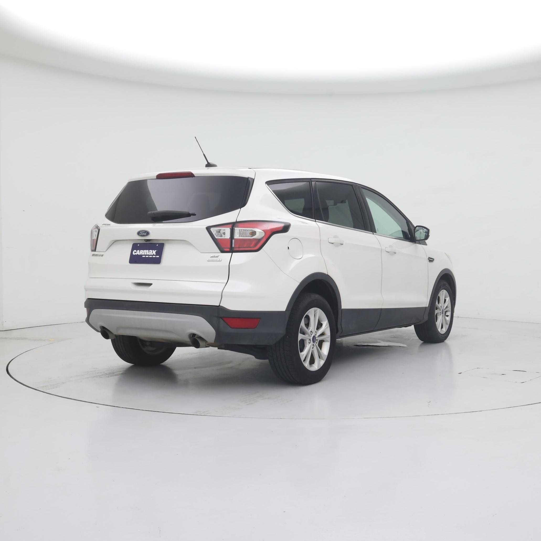 Thumbnail: 2017 Ford Escape - 8