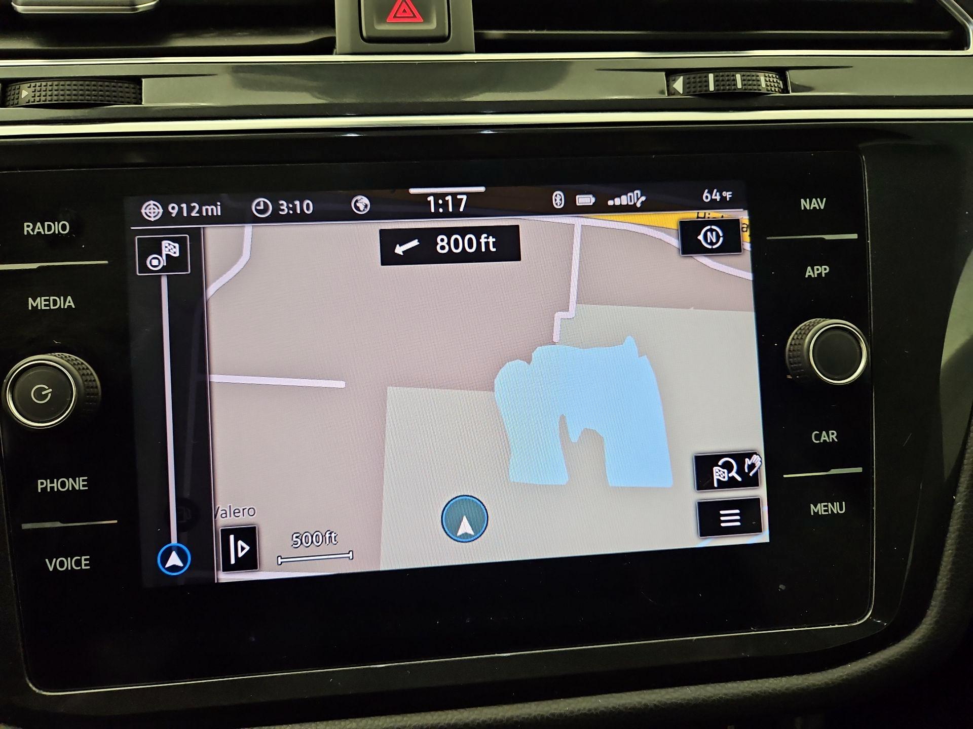 Thumbnail: 2021 Volkswagen Tiguan - 14