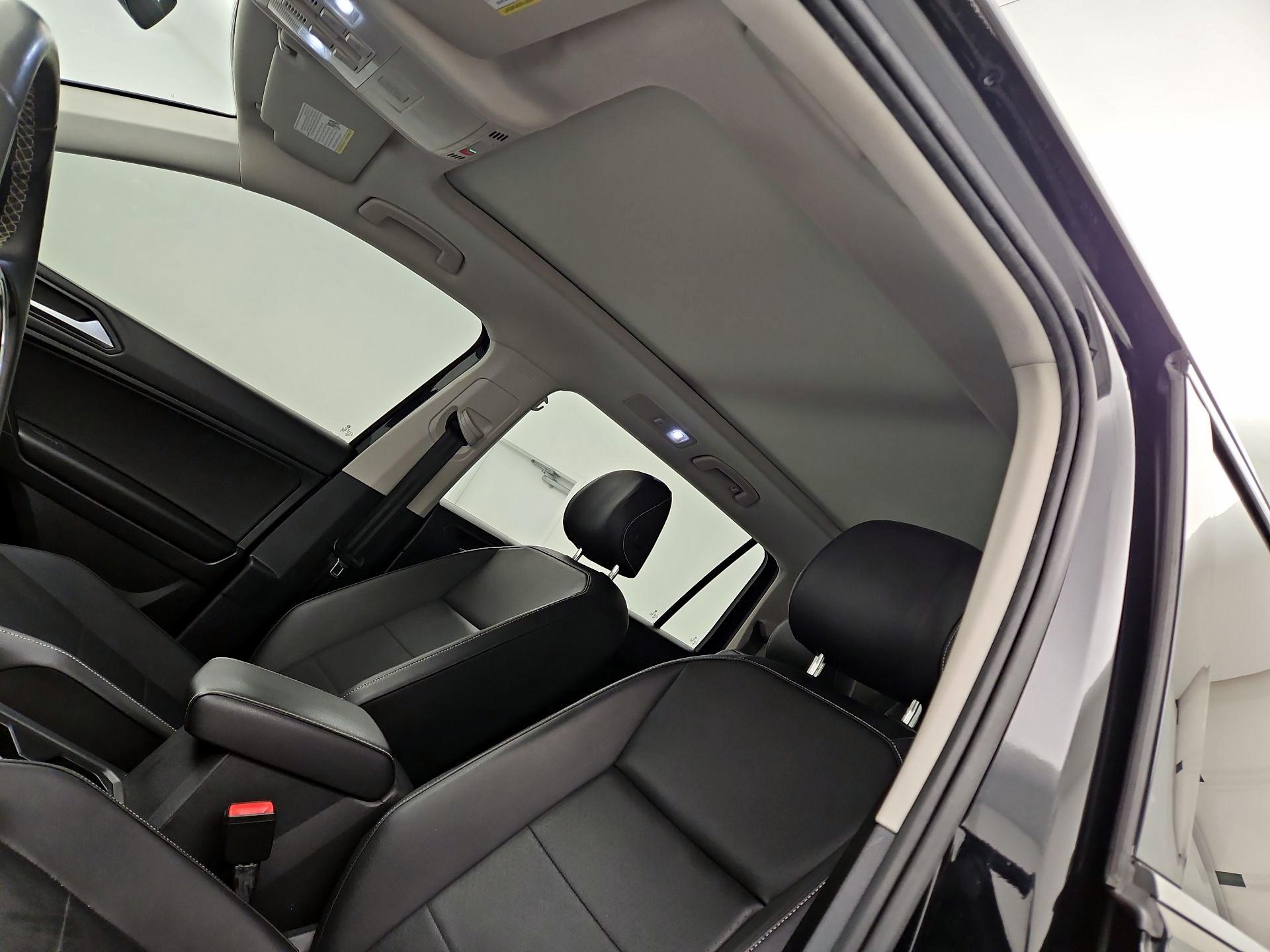 Thumbnail: 2021 Volkswagen Tiguan - 20