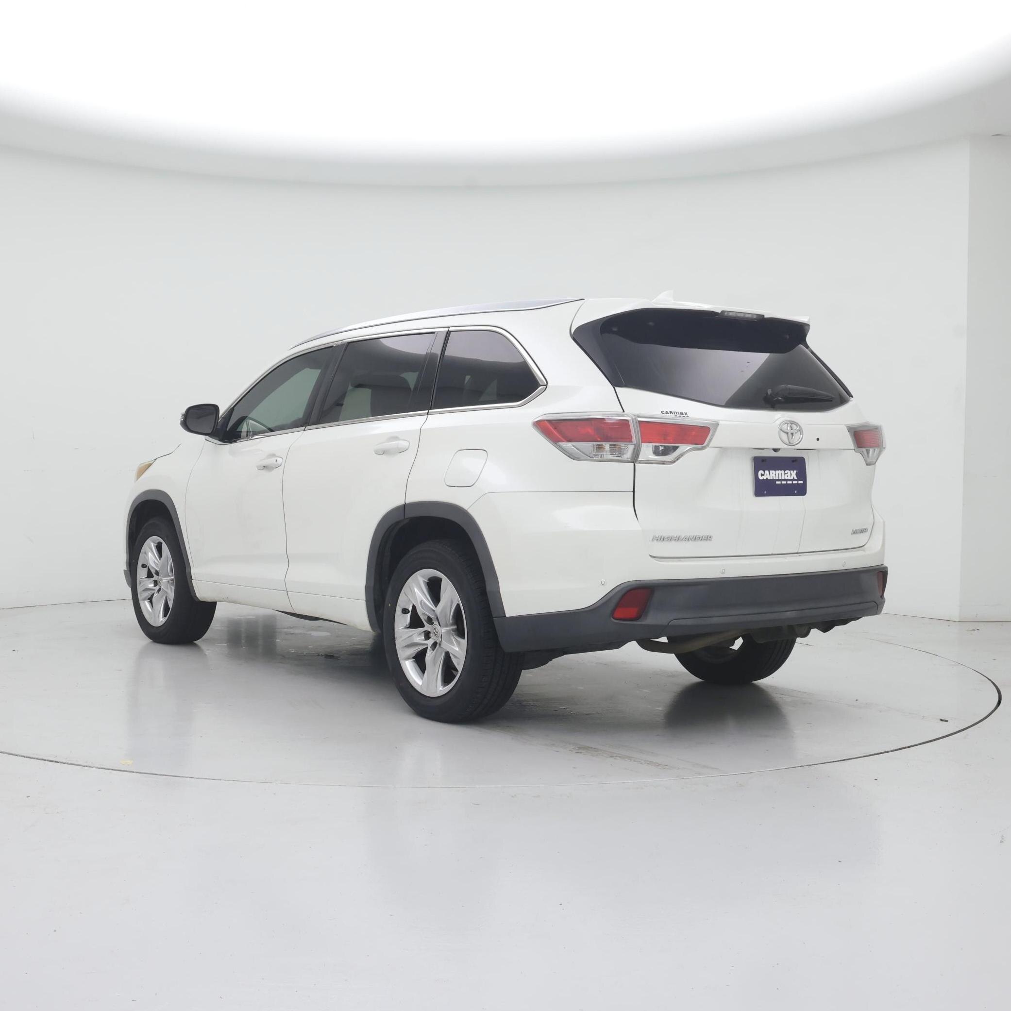 Thumbnail: 2015 Toyota Highlander - 2
