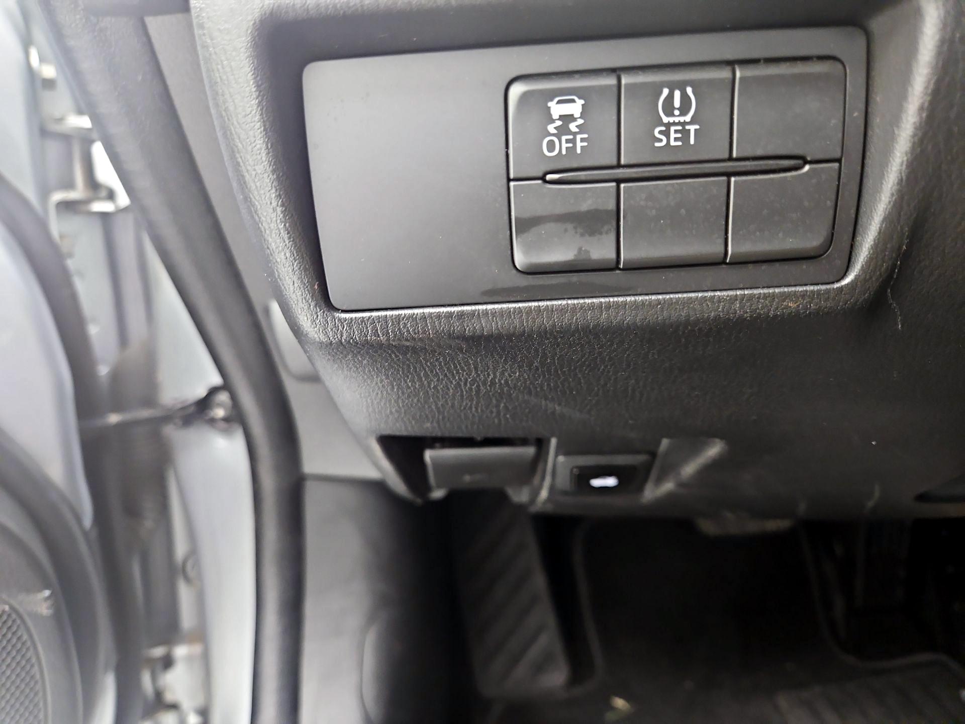 Thumbnail: 2018 Fiat 124 Spider - 13