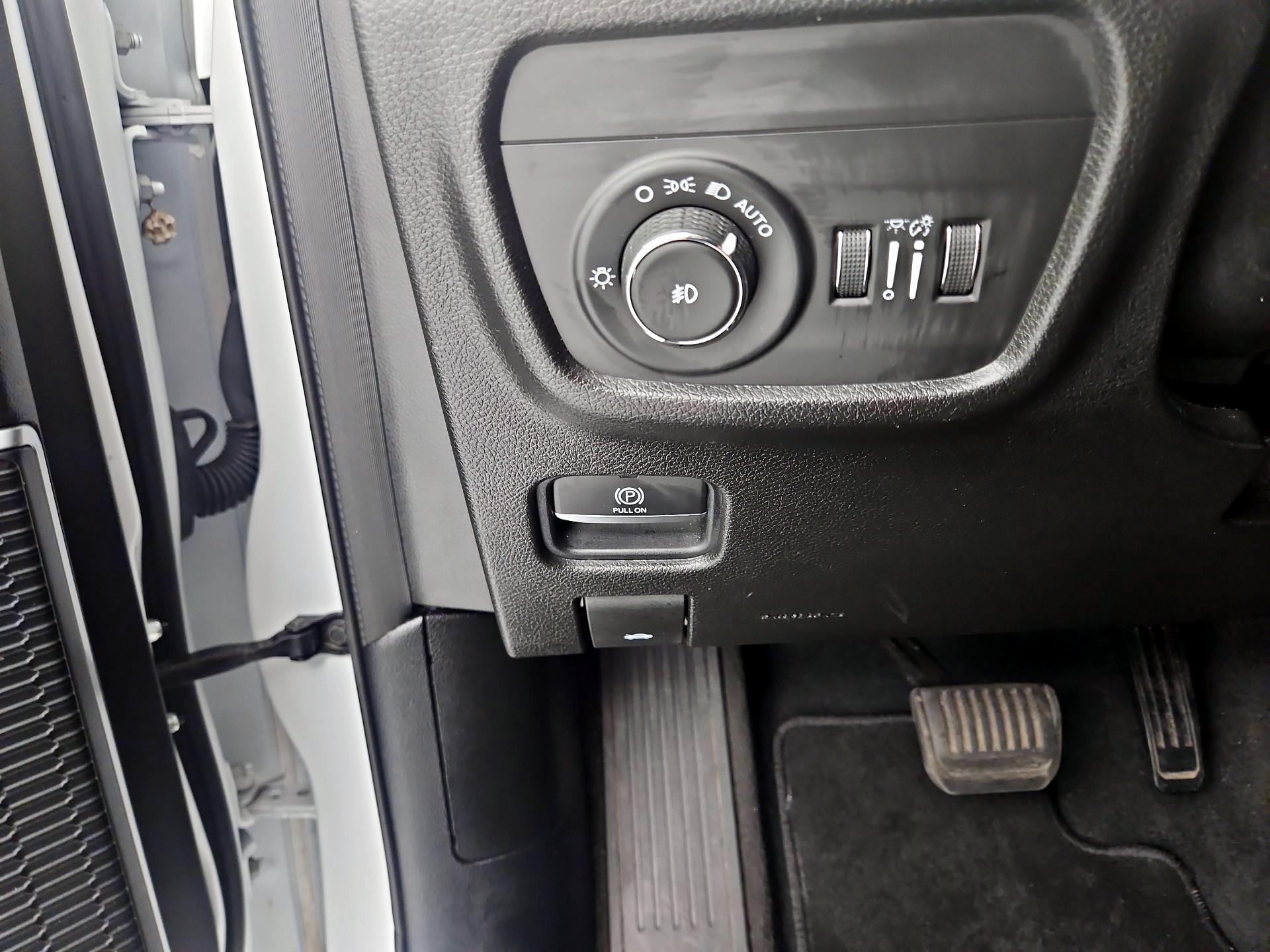 Thumbnail: 2021 Jeep Grand Cherokee L - 13