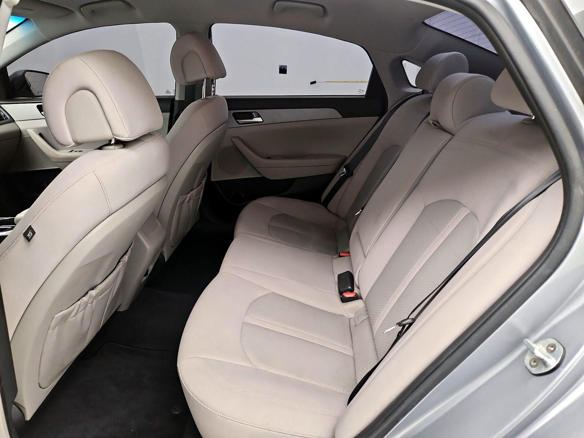 Thumbnail: 2017 Hyundai Sonata - 19