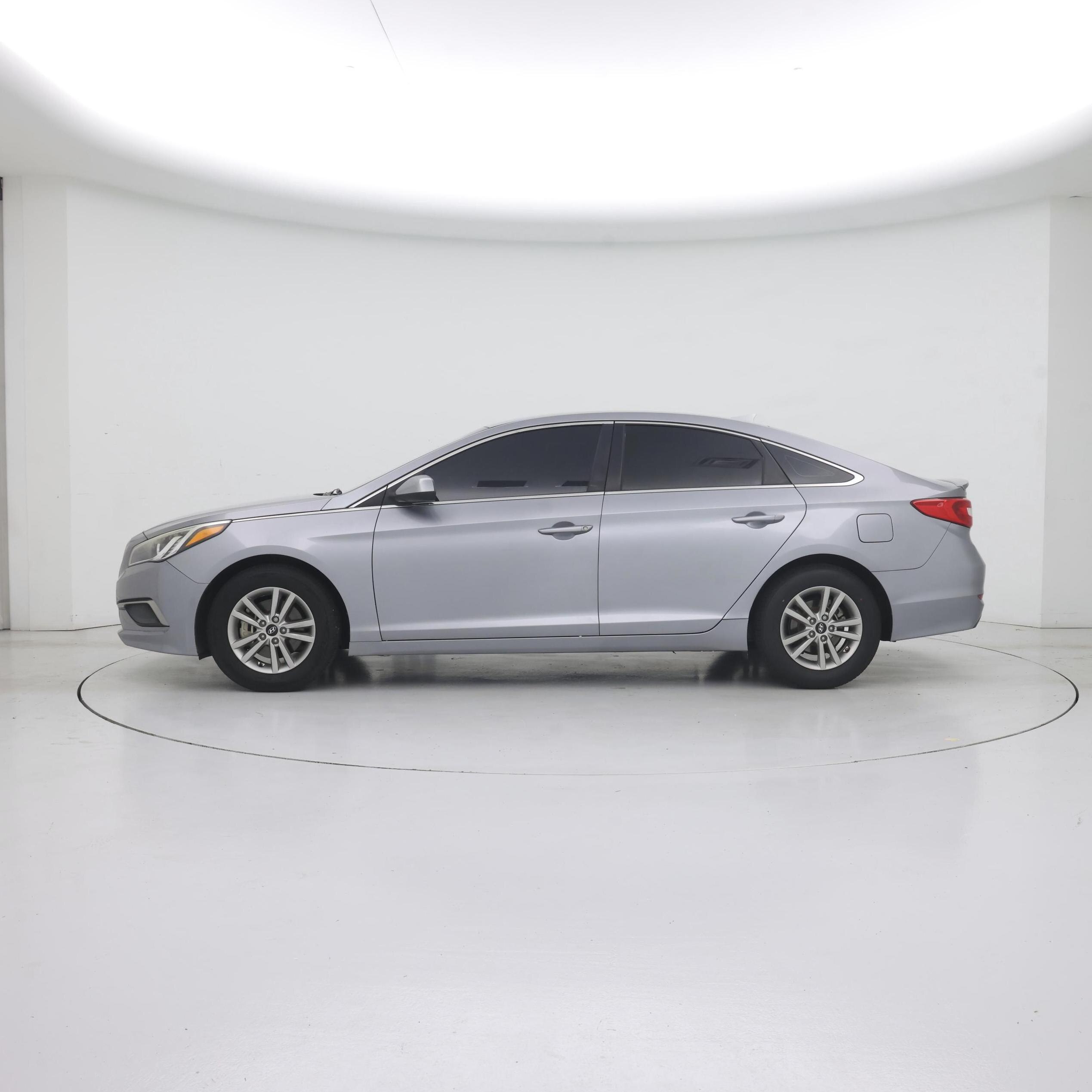 Thumbnail: 2017 Hyundai Sonata - 3