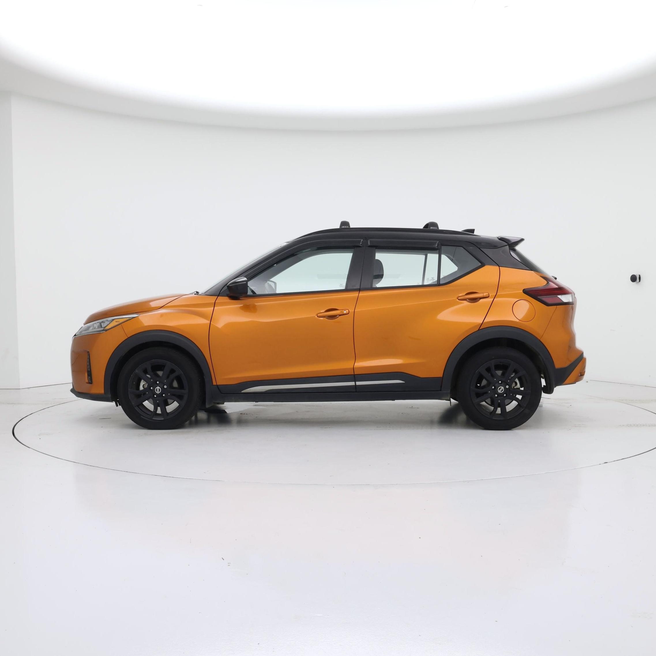 Thumbnail: 2021 Nissan Kicks - 3