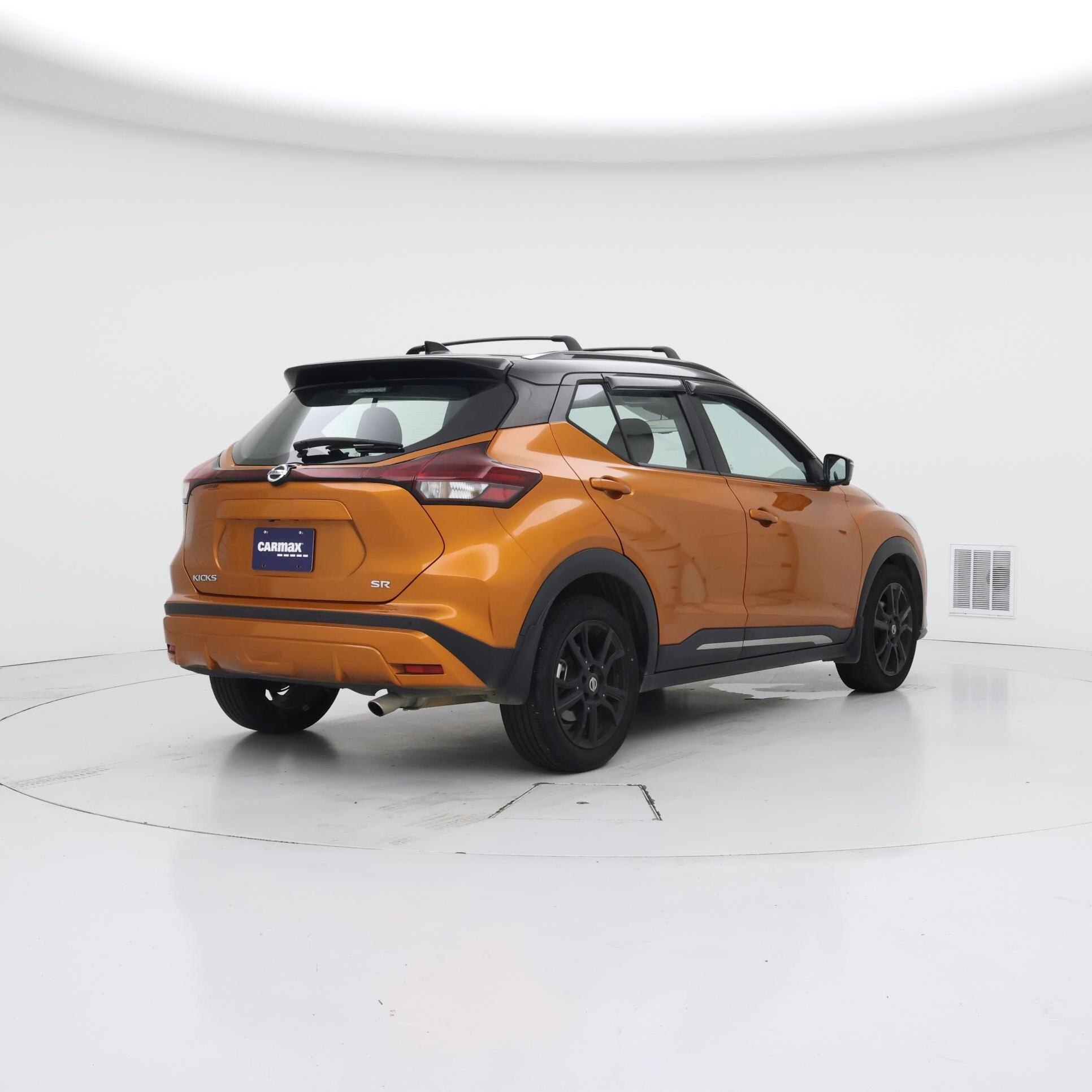 Thumbnail: 2021 Nissan Kicks - 8