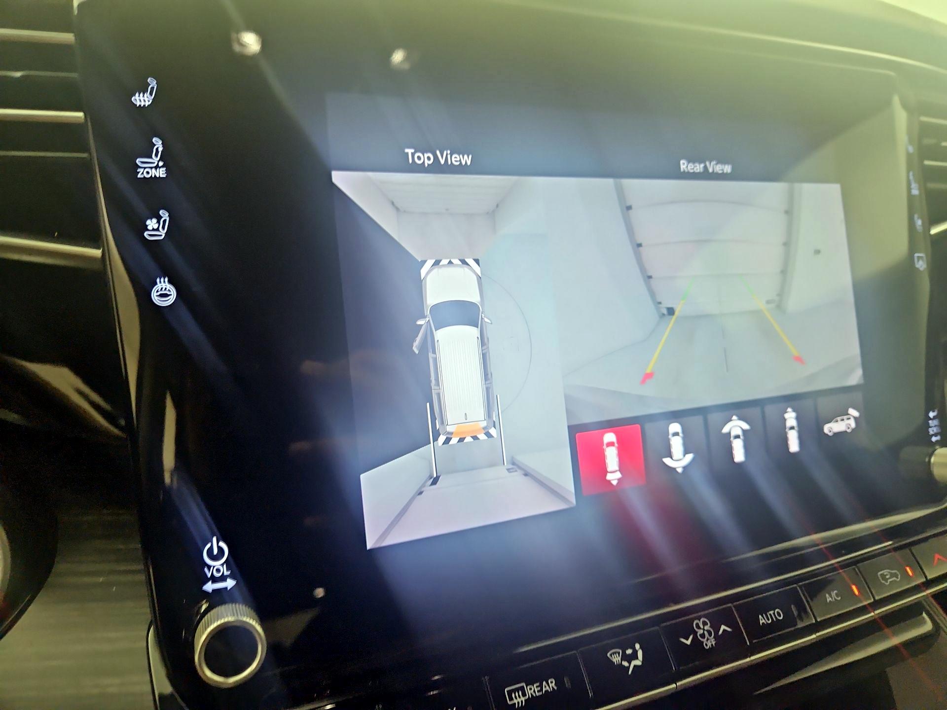 Thumbnail: 2023 Jeep Wagoneer - 15