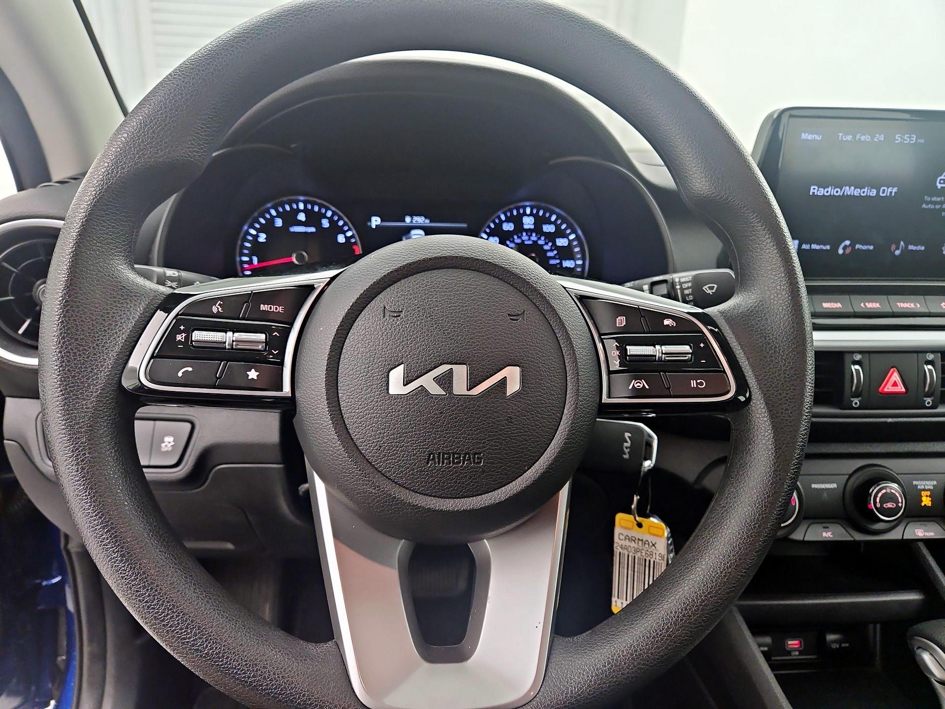 Thumbnail: 2023 Kia Forte - 10