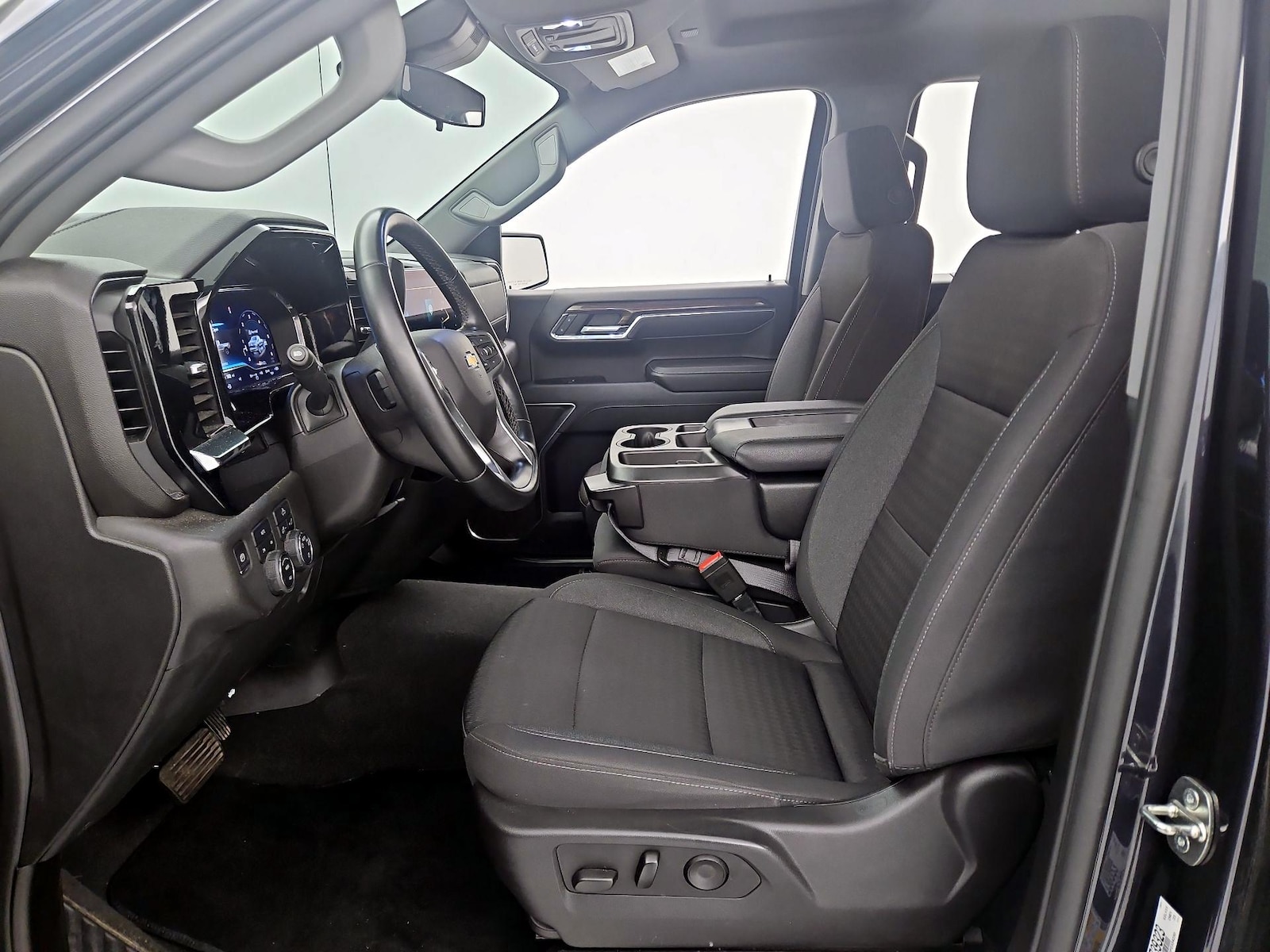 2023 Chevrolet Silverado 1500 LT - Photo 12