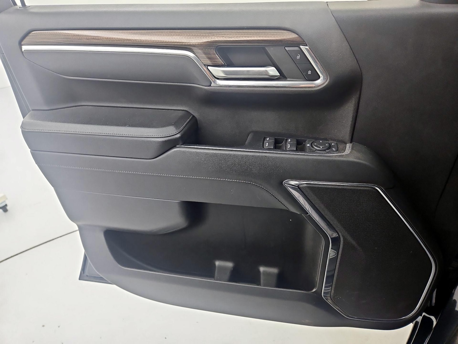 2023 Chevrolet Silverado 1500 LT - Photo 13