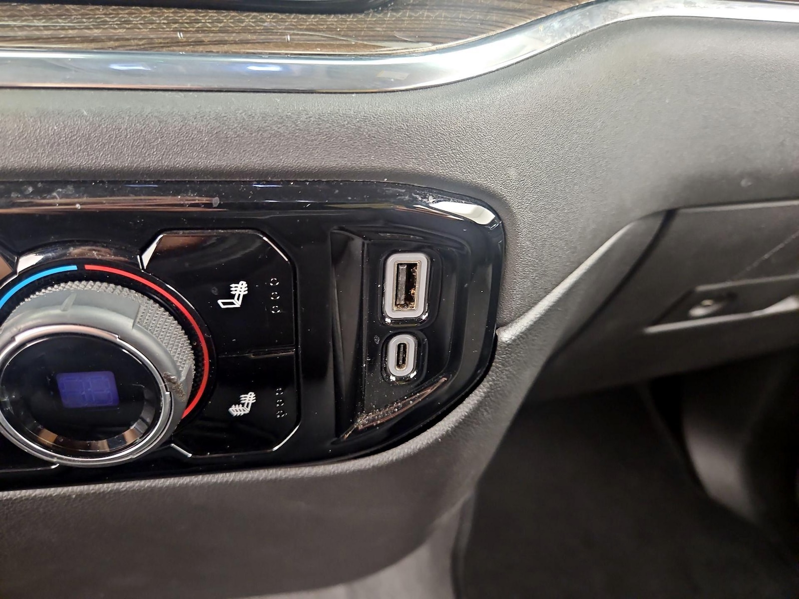 2023 Chevrolet Silverado 1500 LT - Photo 19