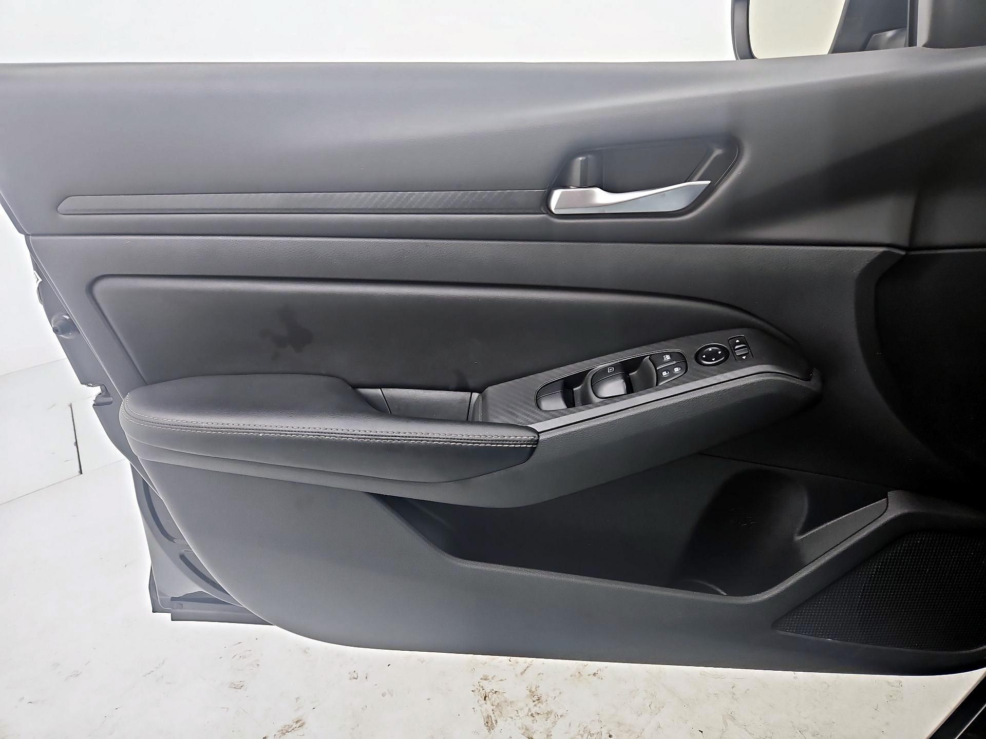 Thumbnail: 2024 Nissan Altima - 12