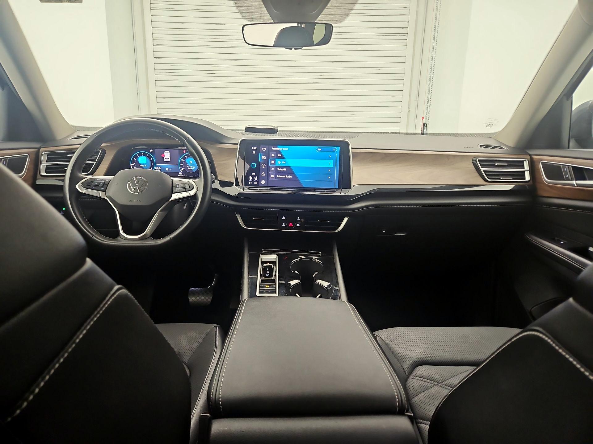 Thumbnail: 2024 Volkswagen Atlas - 9