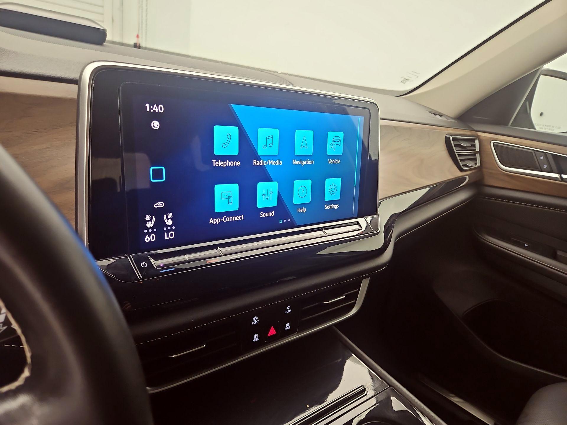 Thumbnail: 2024 Volkswagen Atlas - 16