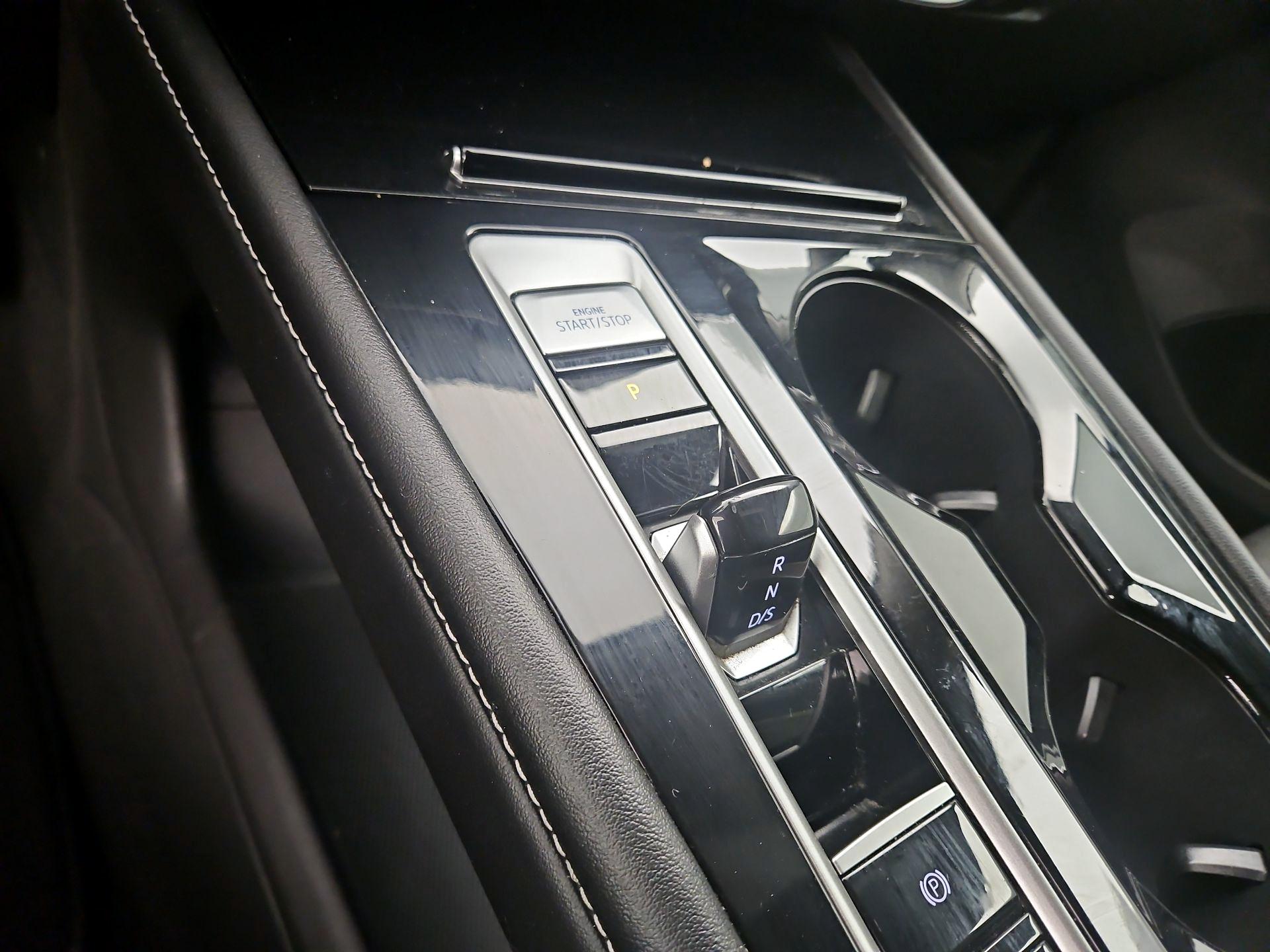 Thumbnail: 2024 Volkswagen Atlas - 17