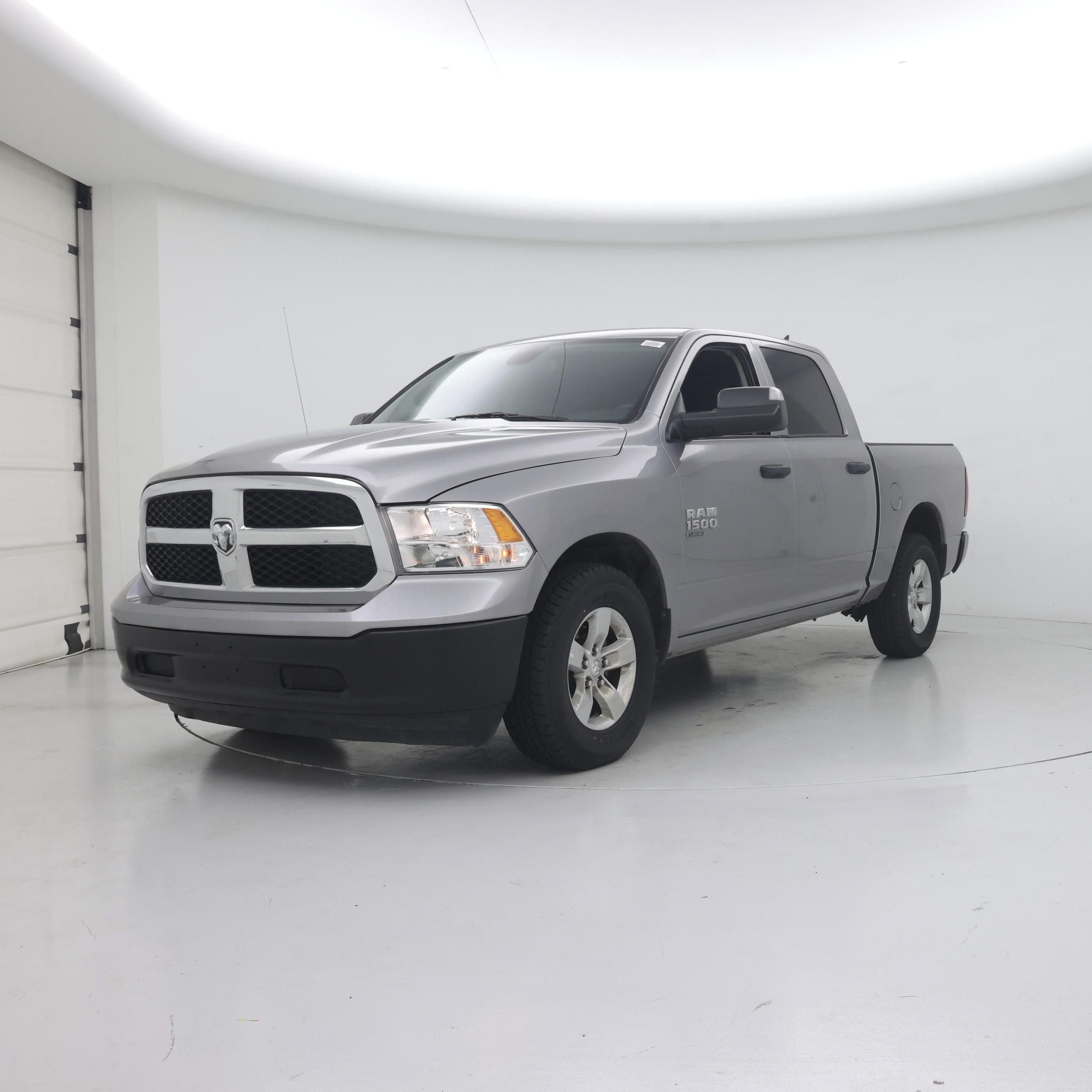 Thumbnail: 2023 RAM 1500 Classic - 4