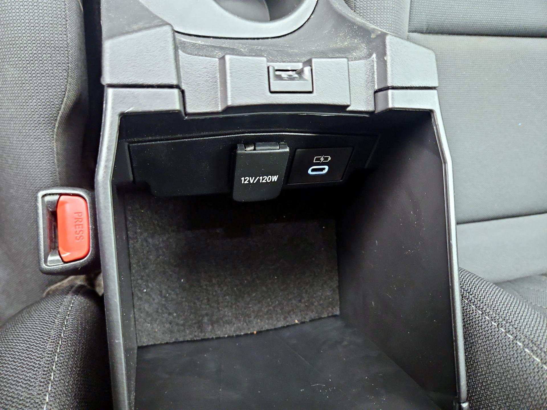 Thumbnail: 2025 Toyota Corolla - 18