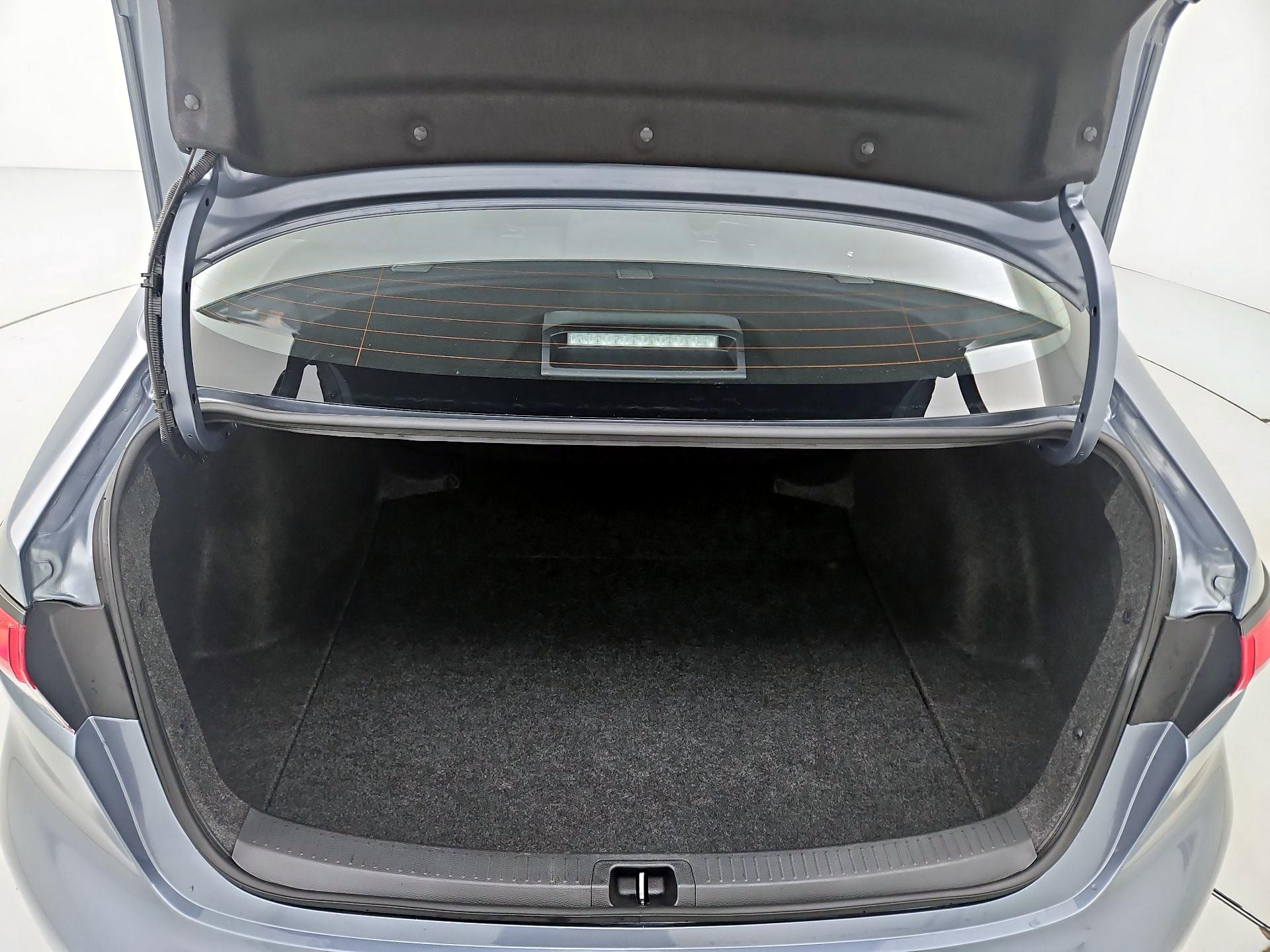 Thumbnail: 2025 Toyota Corolla - 20