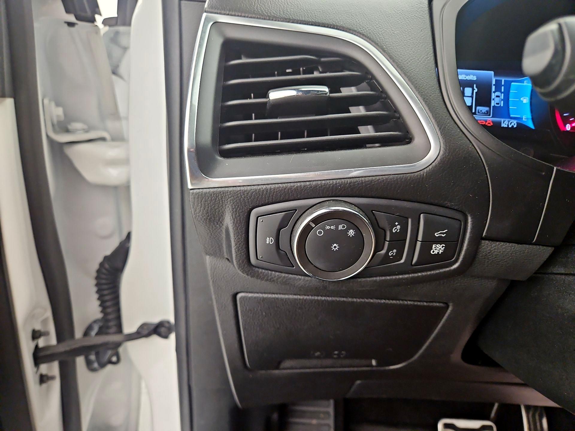 Thumbnail: 2023 Ford Edge - 13