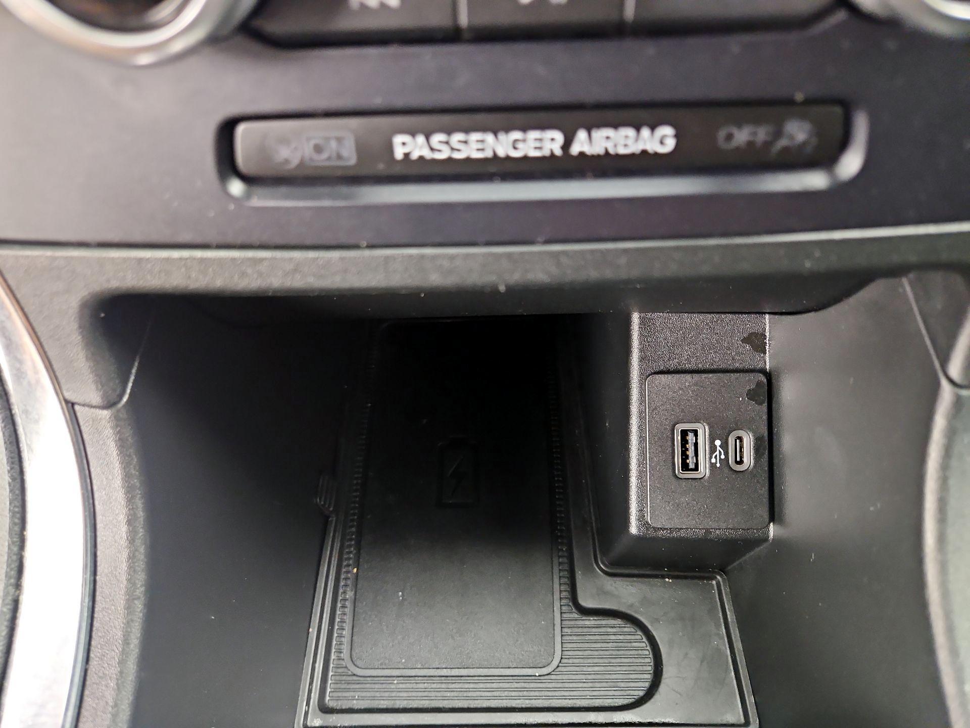 Thumbnail: 2023 Ford Edge - 19