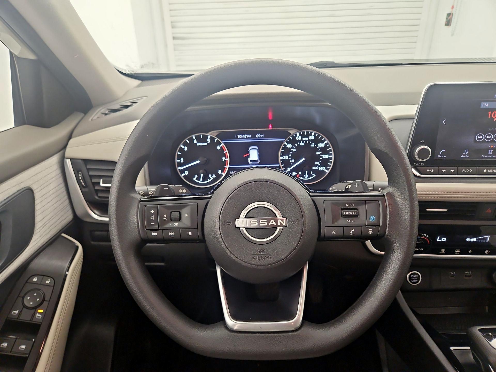 Thumbnail: 2023 Nissan Rogue - 10