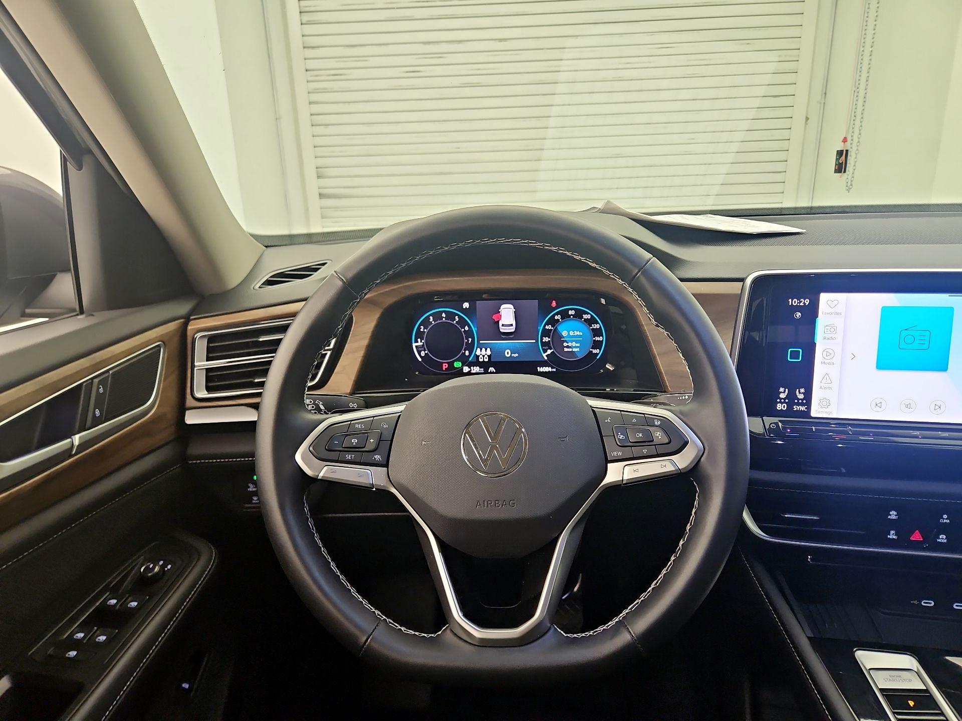 Thumbnail: 2025 Volkswagen Atlas - 10