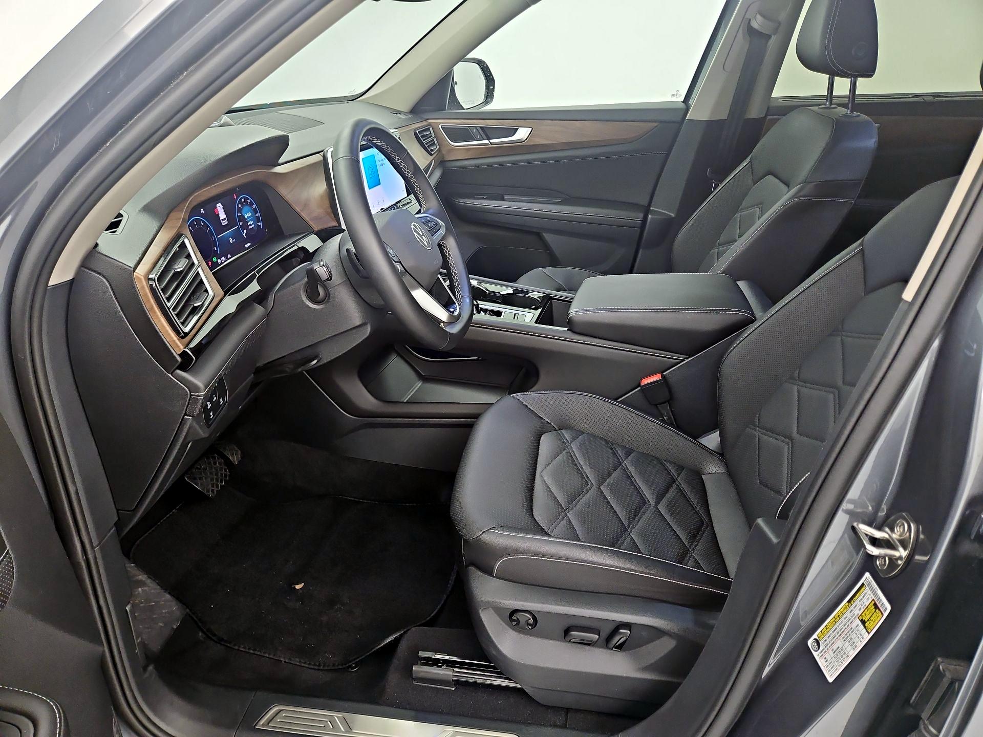 Thumbnail: 2025 Volkswagen Atlas - 11