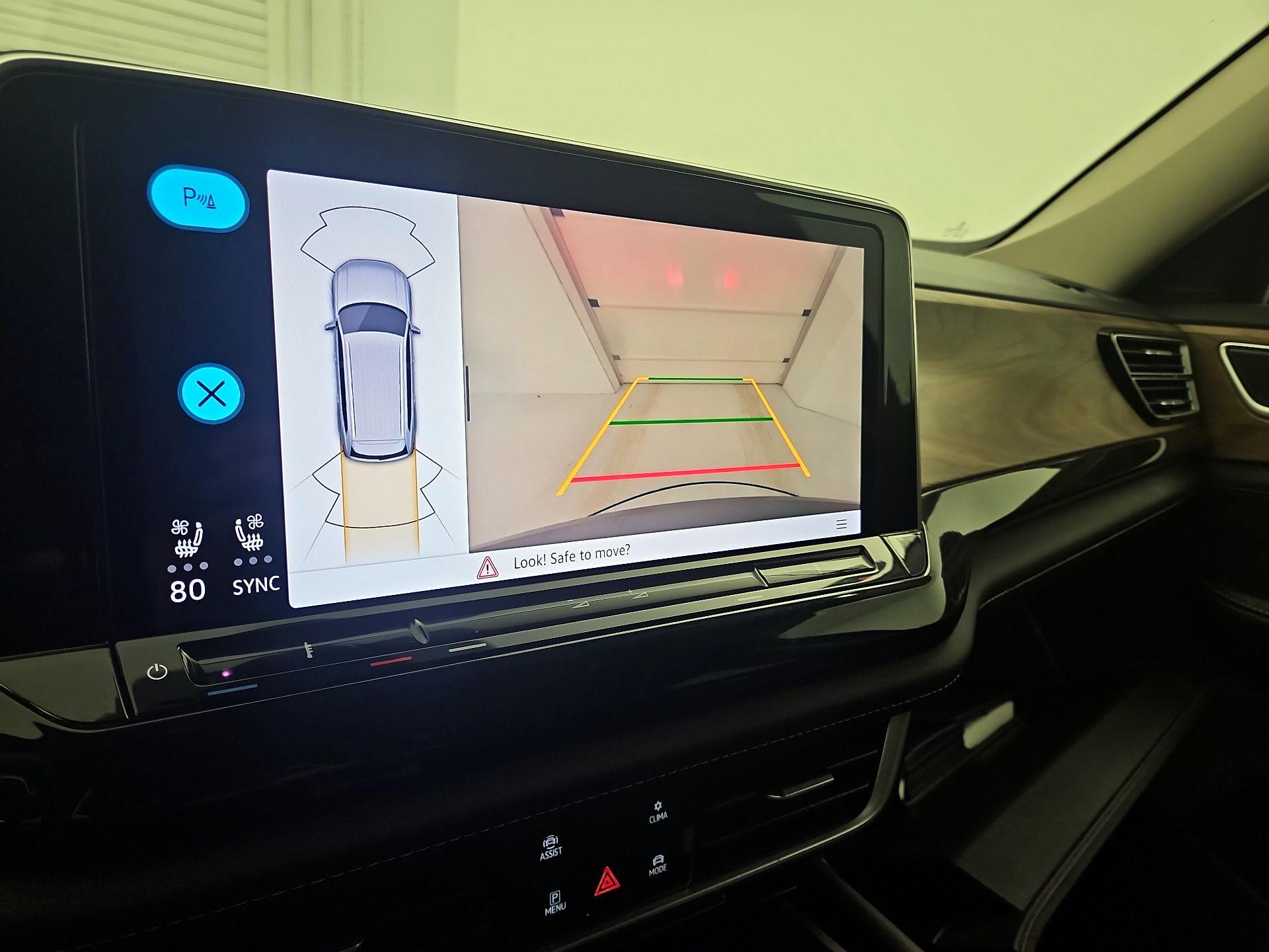 Thumbnail: 2025 Volkswagen Atlas - 14