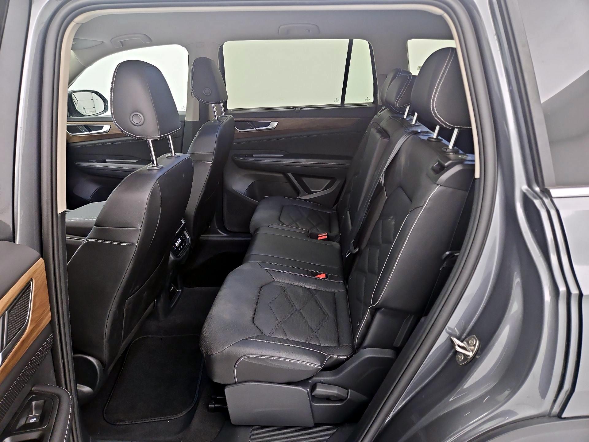 Thumbnail: 2025 Volkswagen Atlas - 19