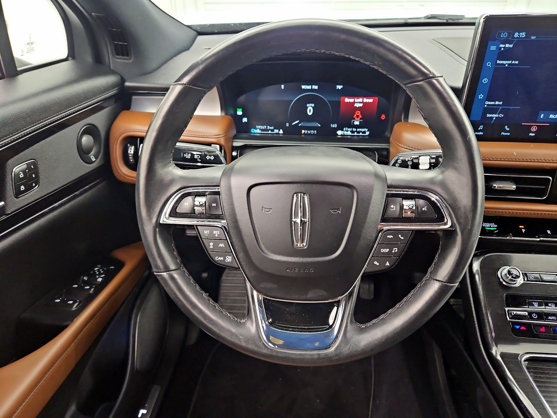 Thumbnail: 2023 Lincoln Nautilus - 10