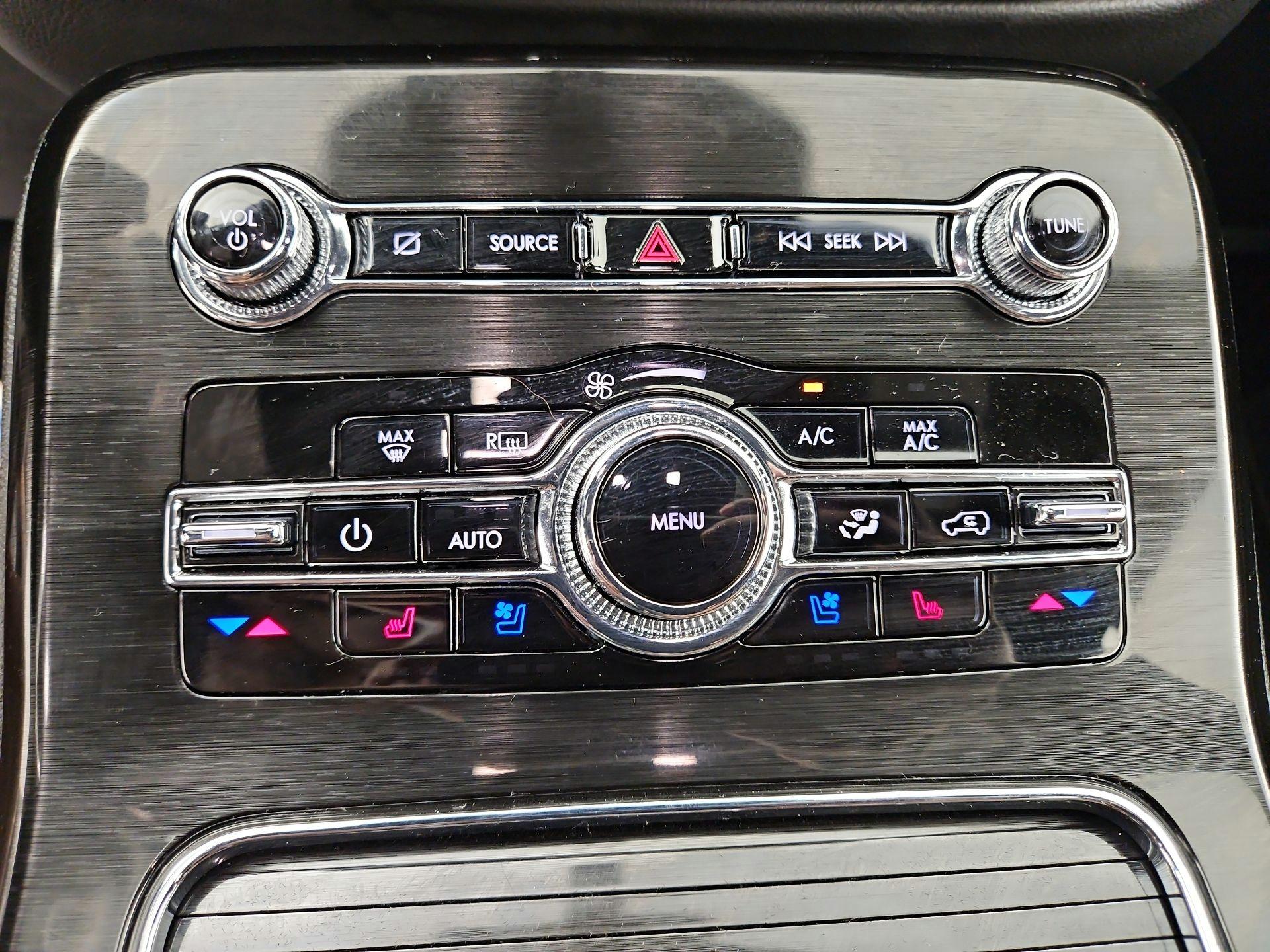 Thumbnail: 2023 Lincoln Nautilus - 17