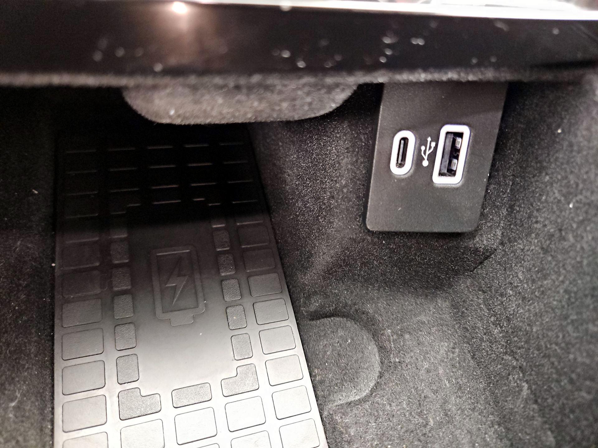 Thumbnail: 2023 Lincoln Nautilus - 19