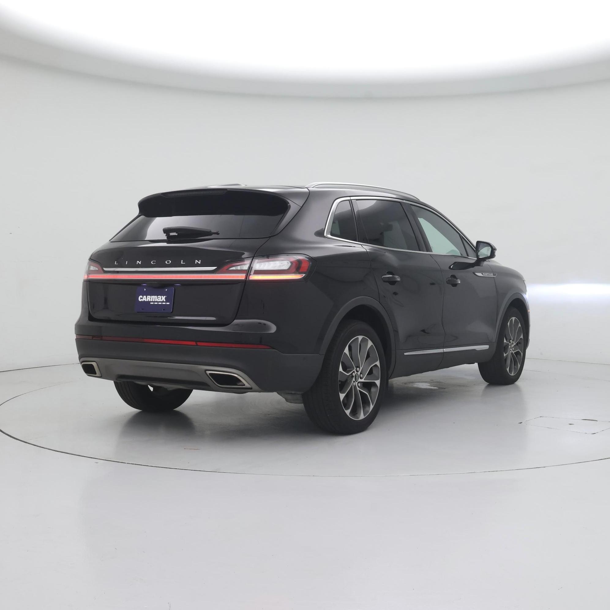 Thumbnail: 2023 Lincoln Nautilus - 8