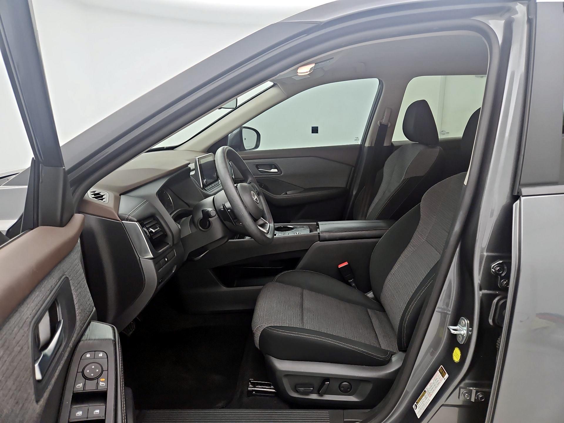 Thumbnail: 2023 Nissan Rogue - 11