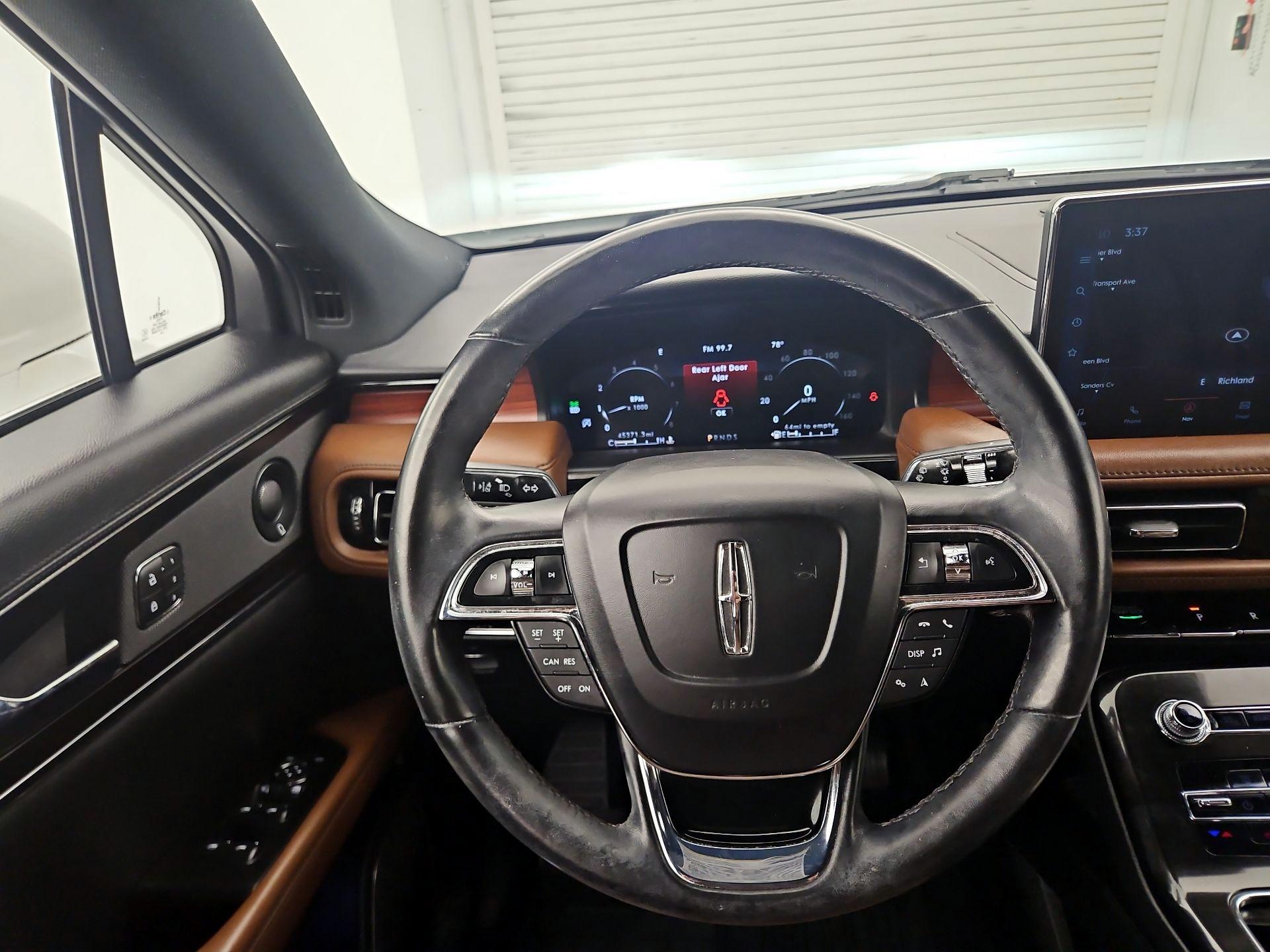 Thumbnail: 2022 Lincoln Nautilus - 10