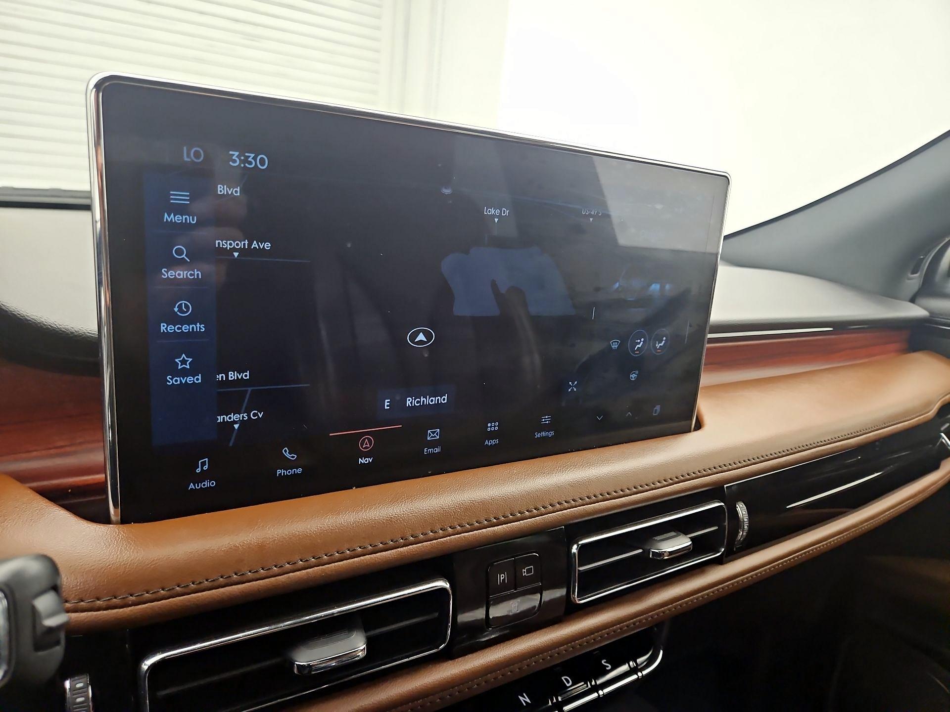 Thumbnail: 2022 Lincoln Nautilus - 14