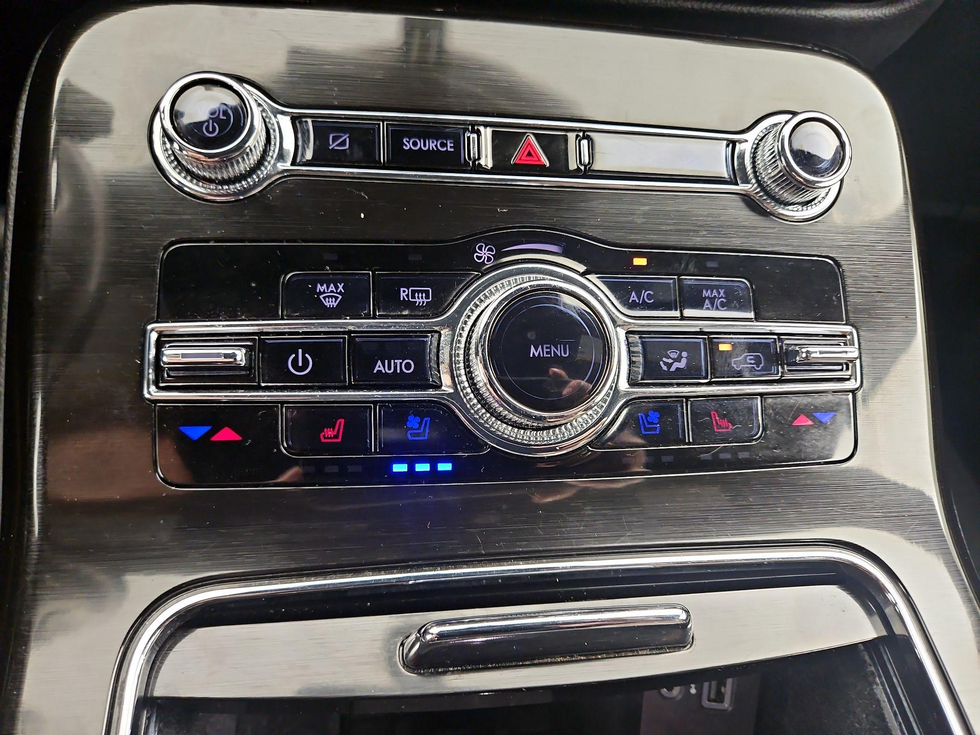 Thumbnail: 2022 Lincoln Nautilus - 17