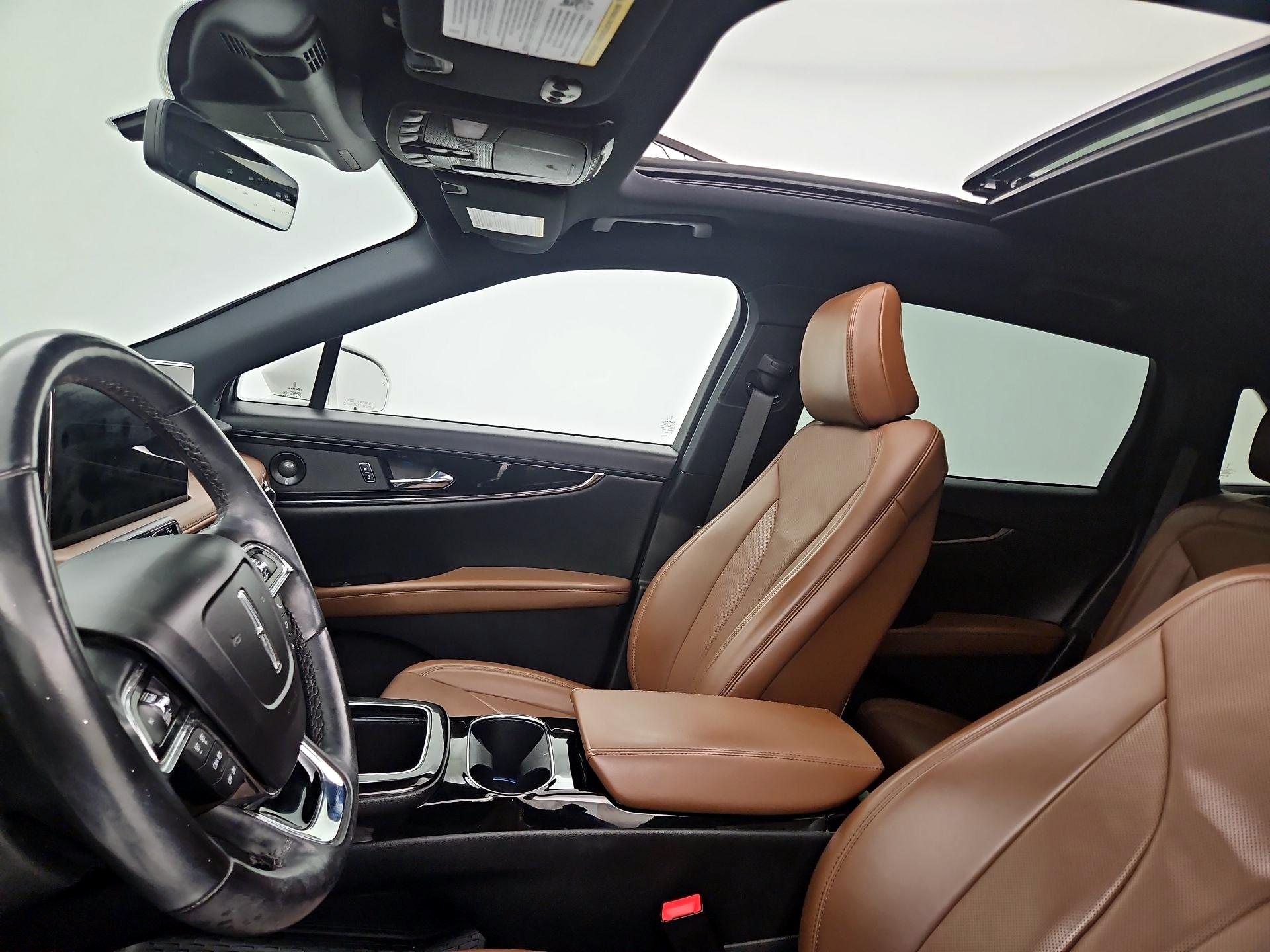 Thumbnail: 2022 Lincoln Nautilus - 20