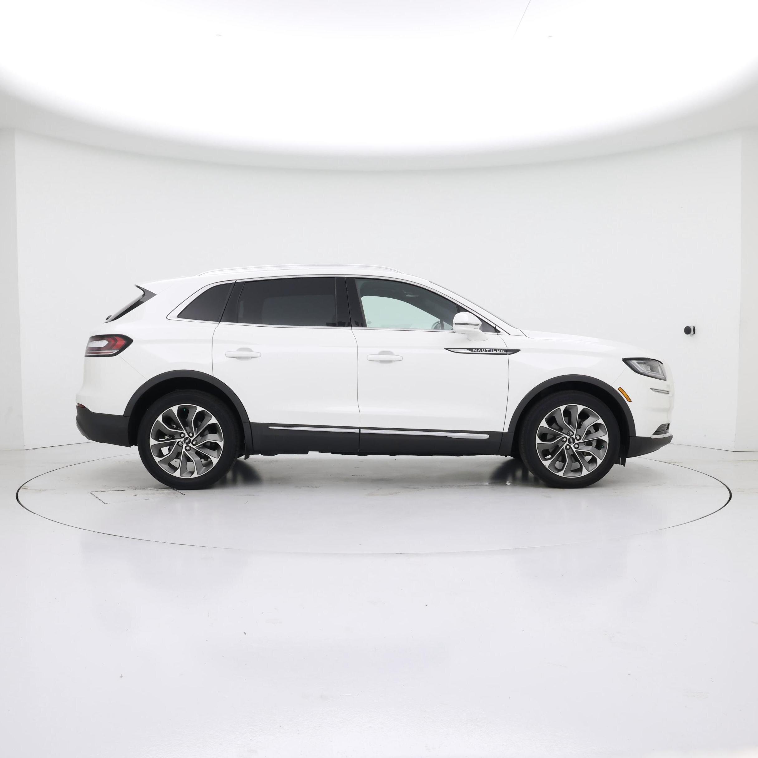 Thumbnail: 2022 Lincoln Nautilus - 7