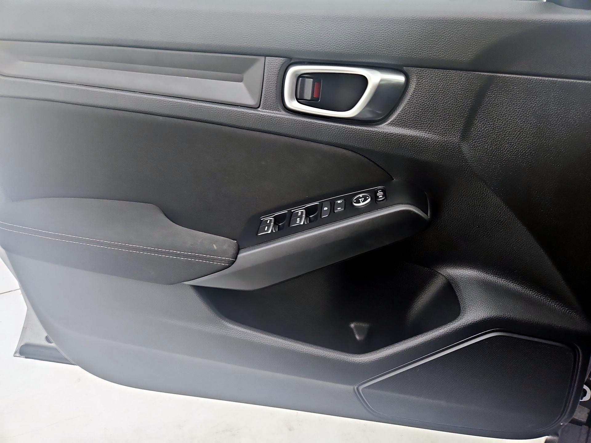 Thumbnail: 2023 Honda Civic - 12